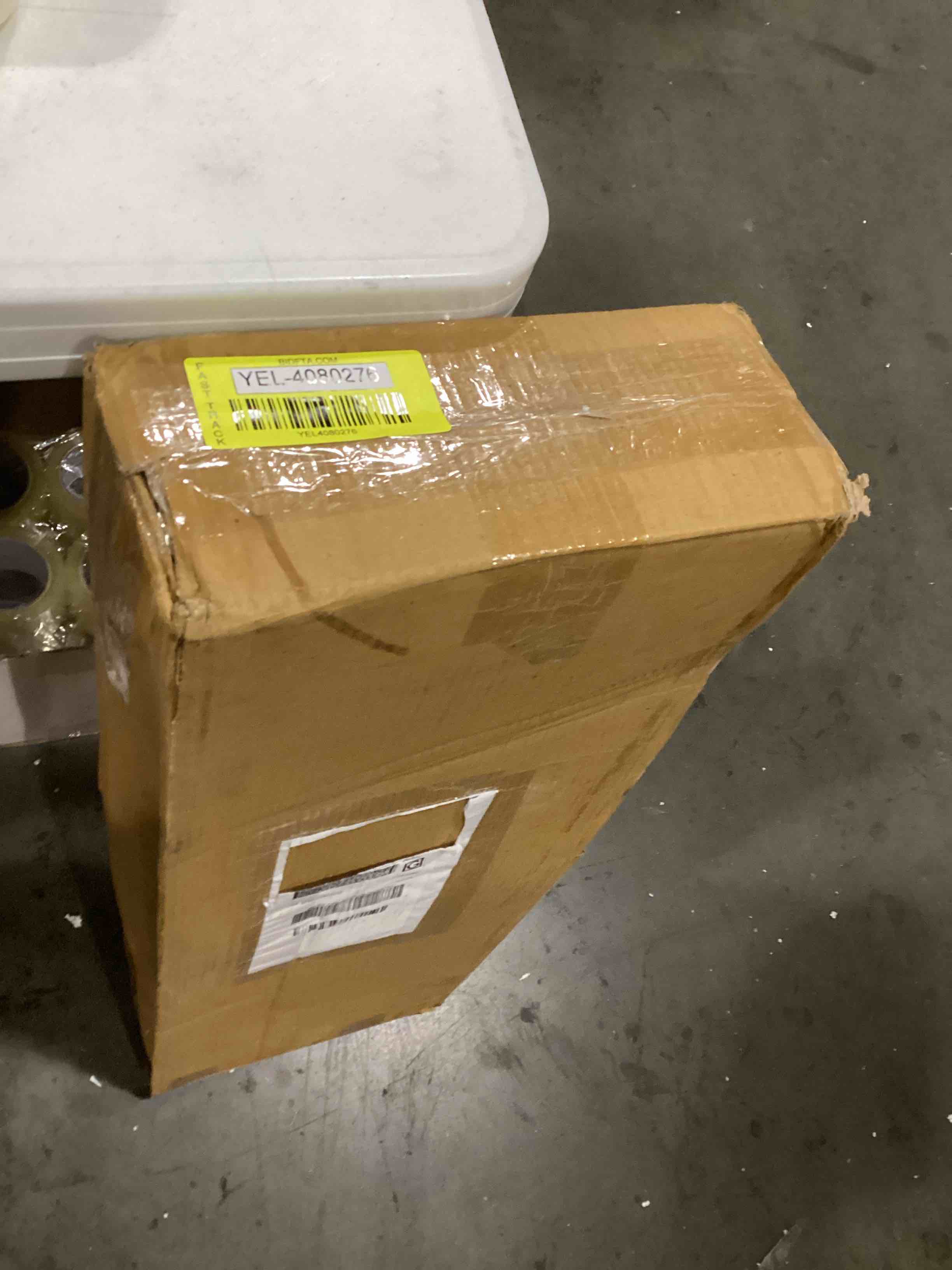 https://s3.amazonaws.com/lotting-images-prod/bidfta/YEL4080276_1710861197261.jpeg