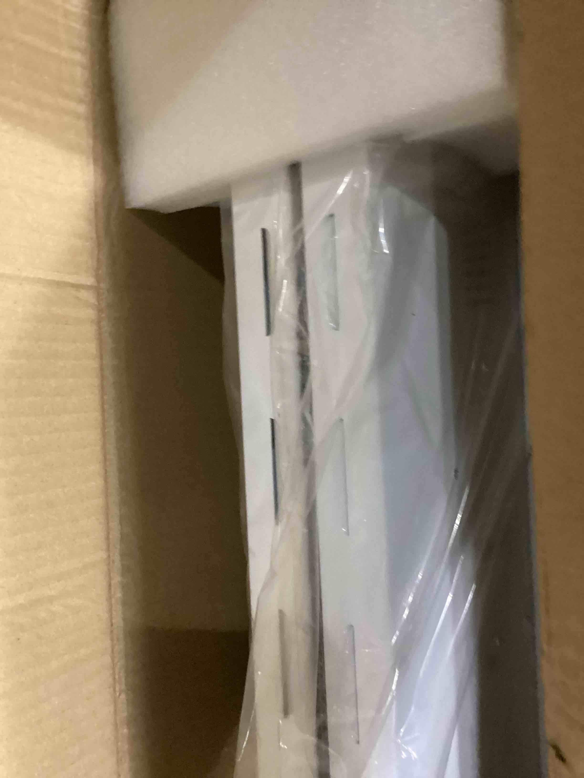 https://s3.amazonaws.com/lotting-images-prod/bidfta/YEL4080608_1707395859499.jpeg