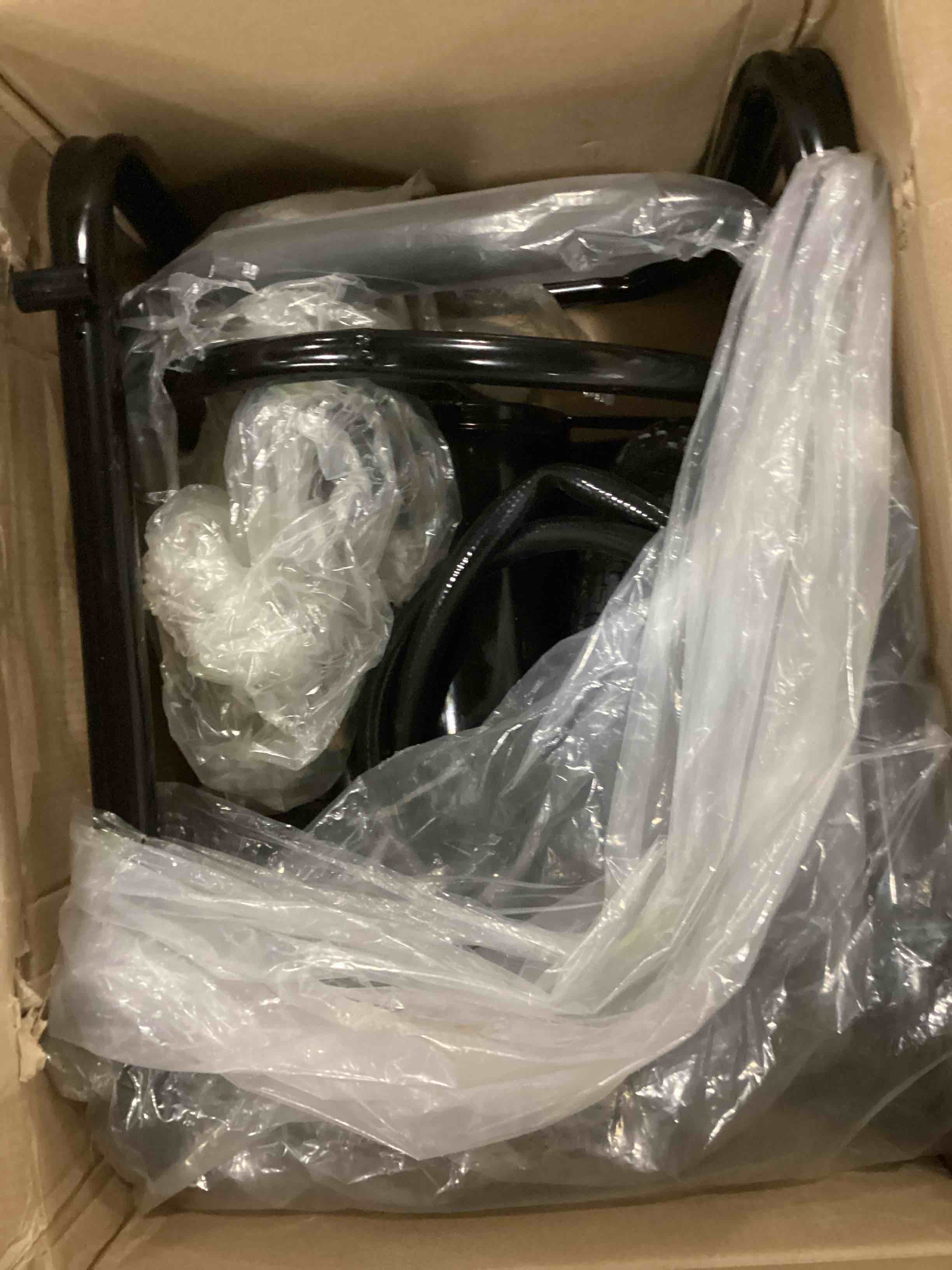 https://s3.amazonaws.com/lotting-images-prod/bidfta/YEL4081043_1708095212920.jpeg