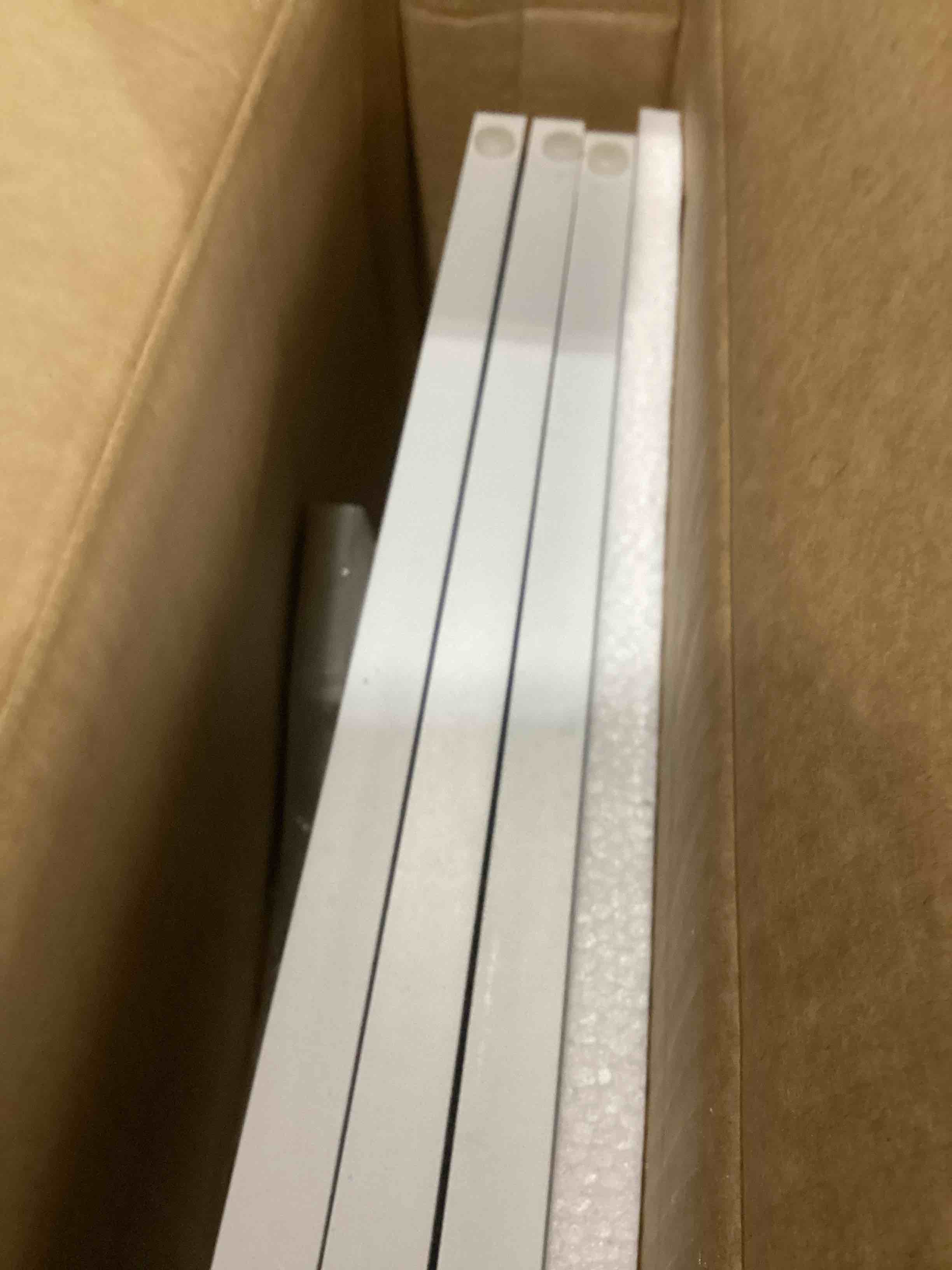 https://s3.amazonaws.com/lotting-images-prod/bidfta/YEL4081225_1708433245703.jpeg