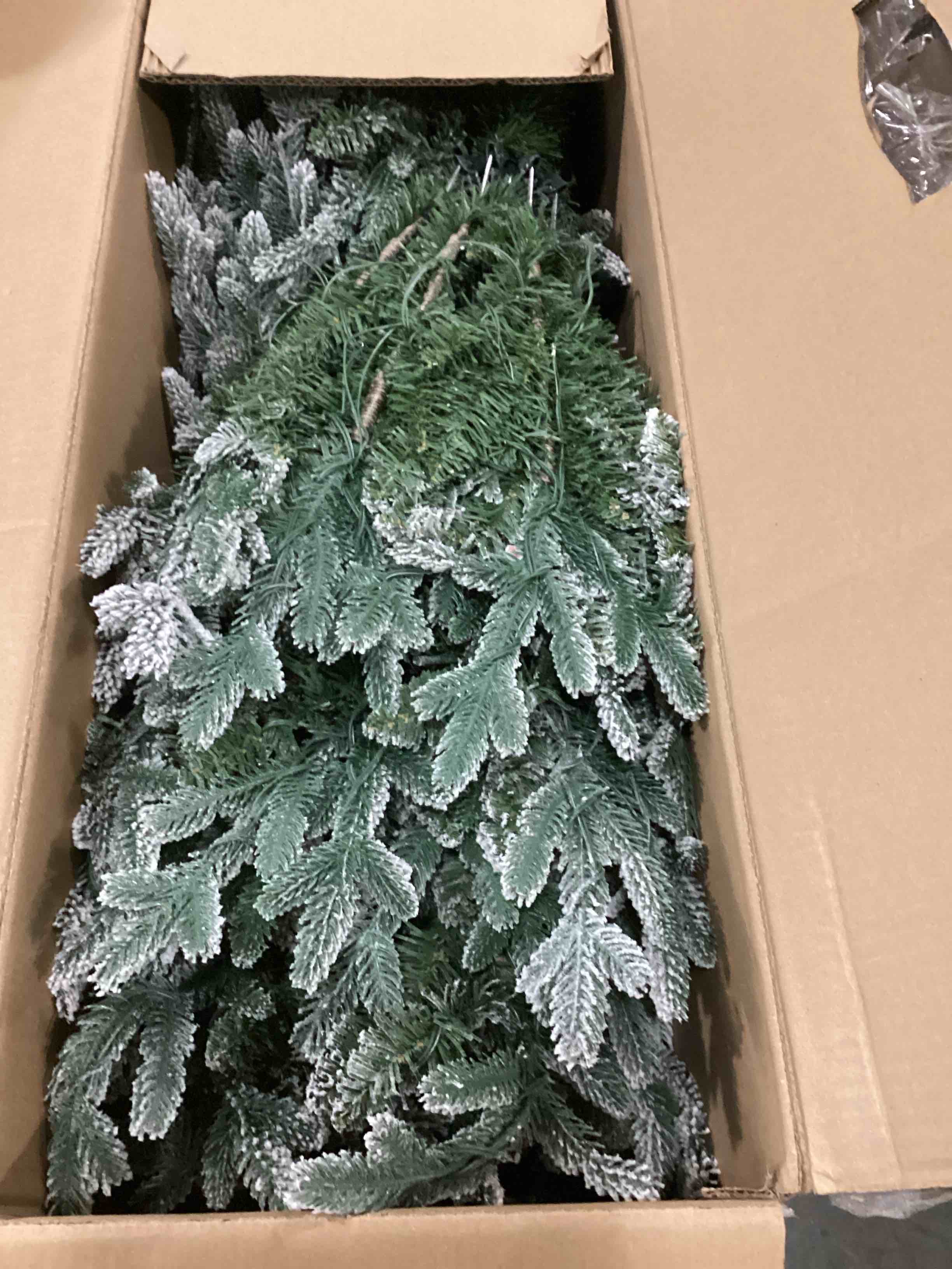 https://s3.amazonaws.com/lotting-images-prod/bidfta/YEL4081473_1709230549244.jpeg