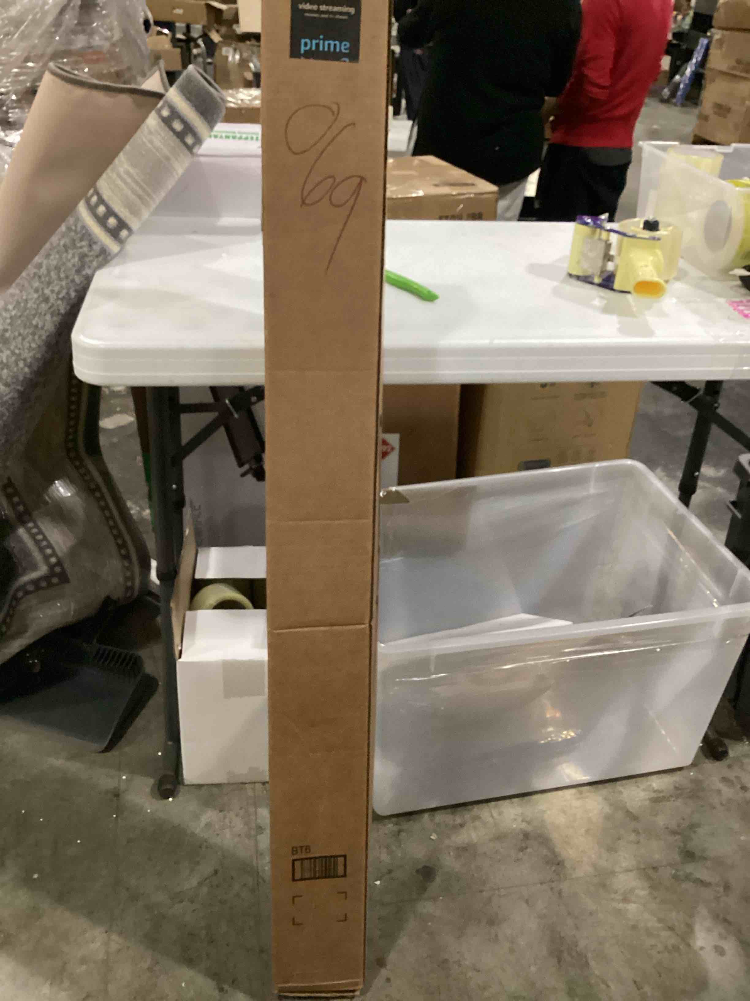 https://s3.amazonaws.com/lotting-images-prod/bidfta/YEL4082136_1709905937509.jpeg