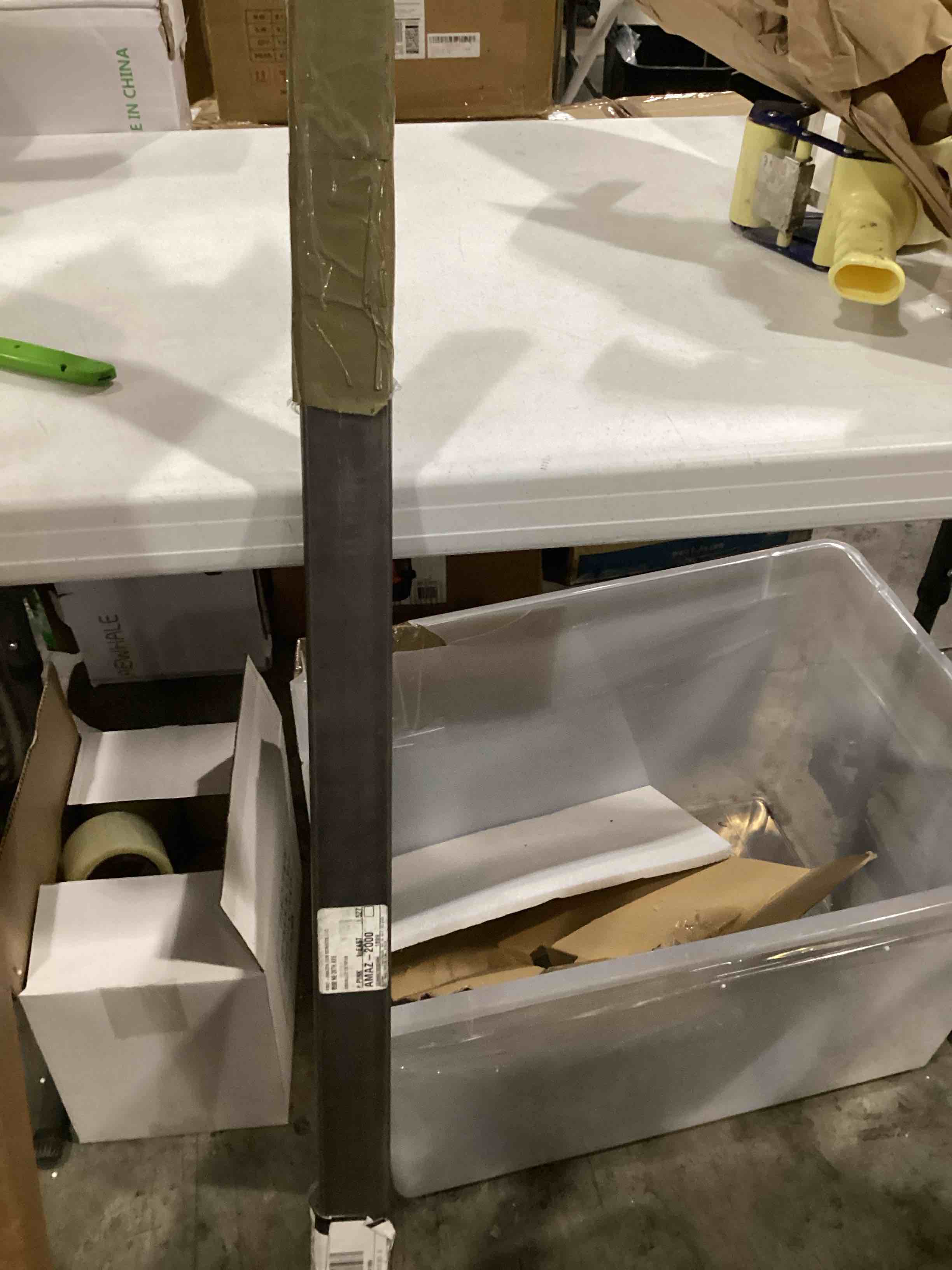 https://s3.amazonaws.com/lotting-images-prod/bidfta/YEL4082136_1709906004408.jpeg