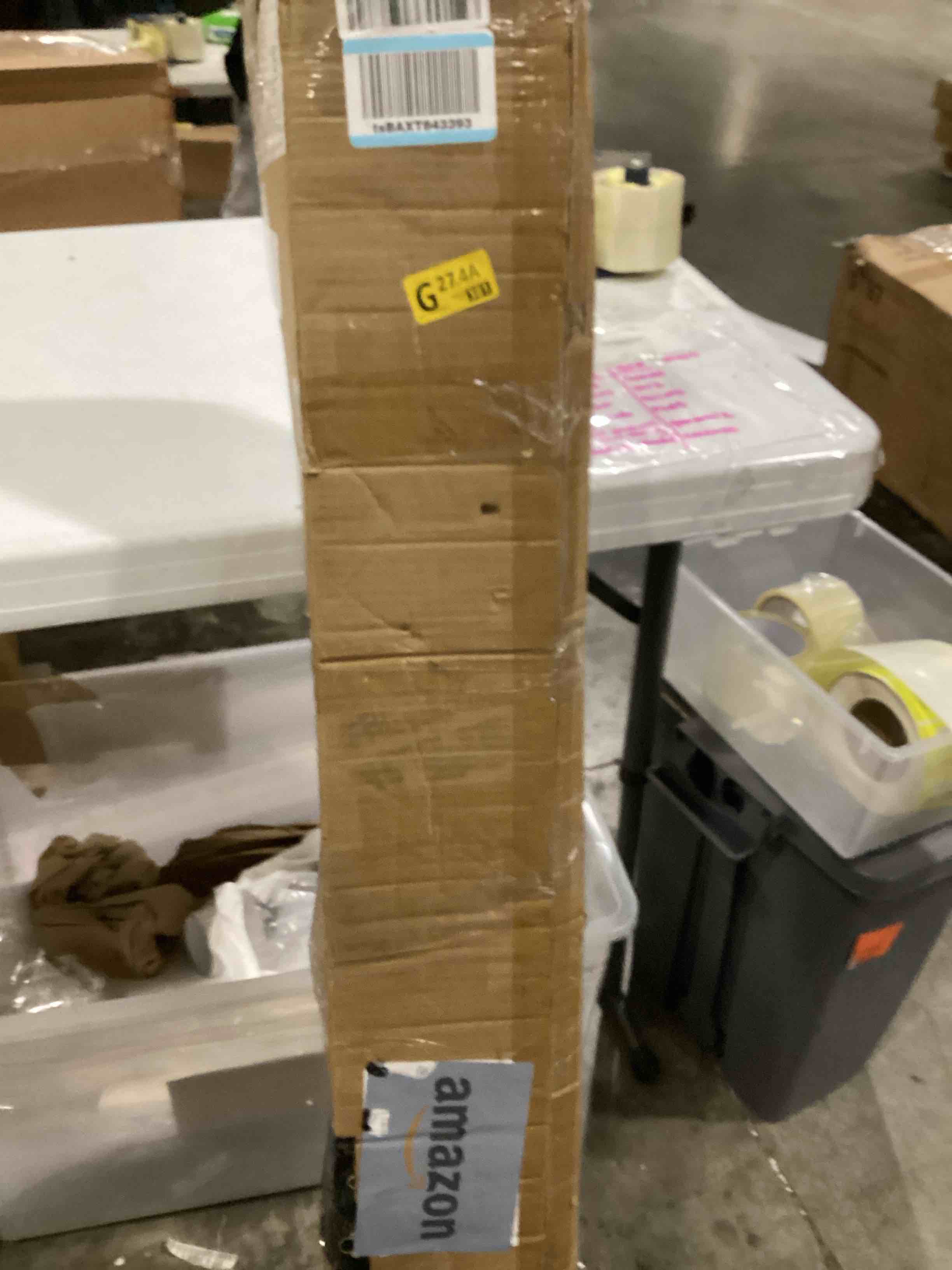 https://s3.amazonaws.com/lotting-images-prod/bidfta/YEL4082156_1709915796898.jpeg