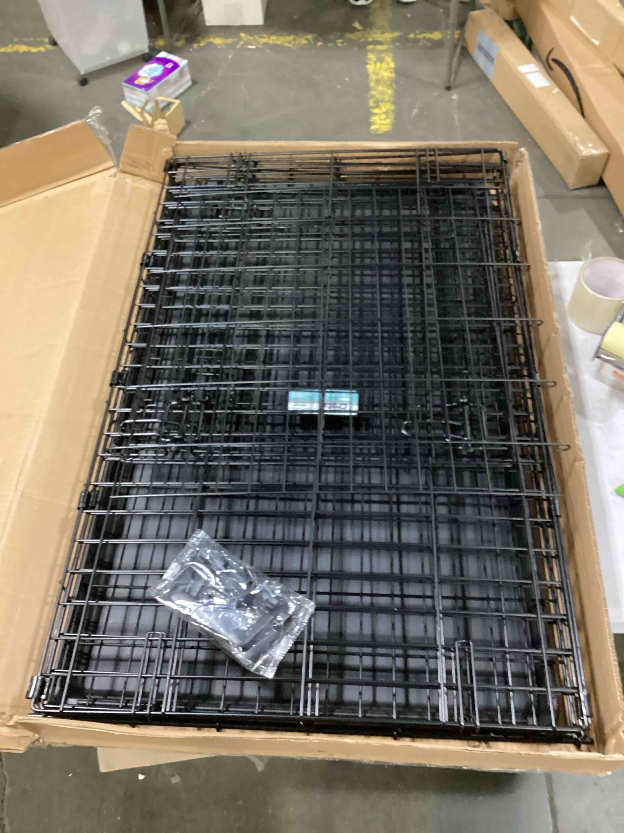 https://s3.amazonaws.com/lotting-images-prod/bidfta/YEL4082258_1710253589618.jpeg