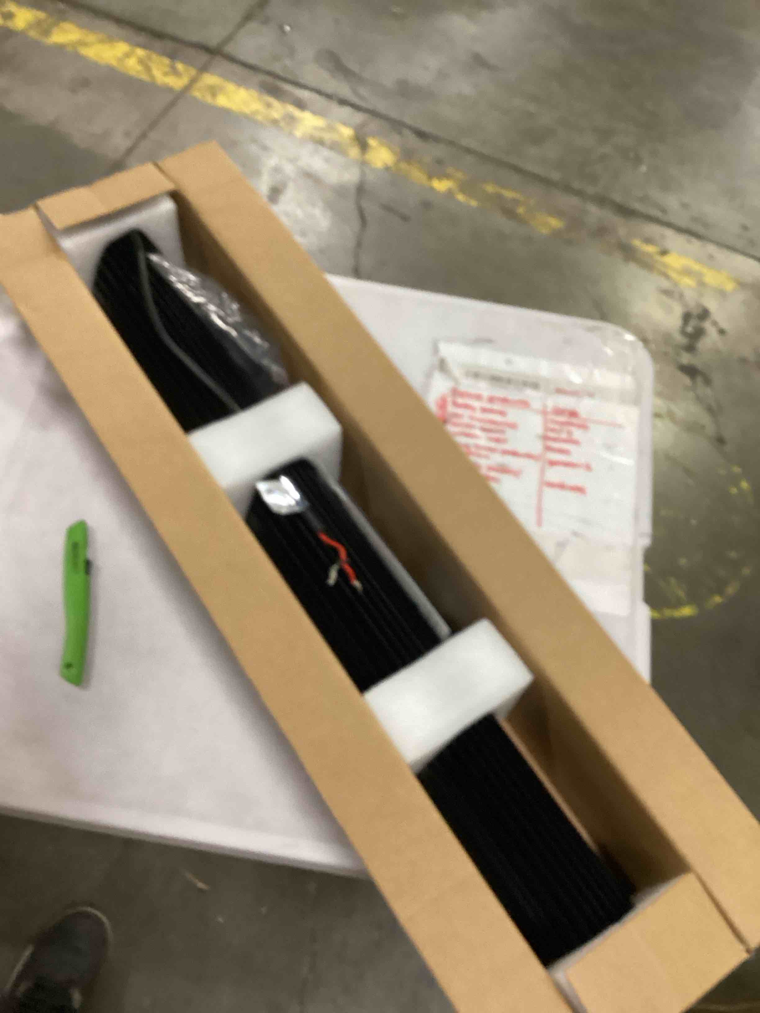 https://s3.amazonaws.com/lotting-images-prod/bidfta/YEL4082372_1710356840872.jpeg