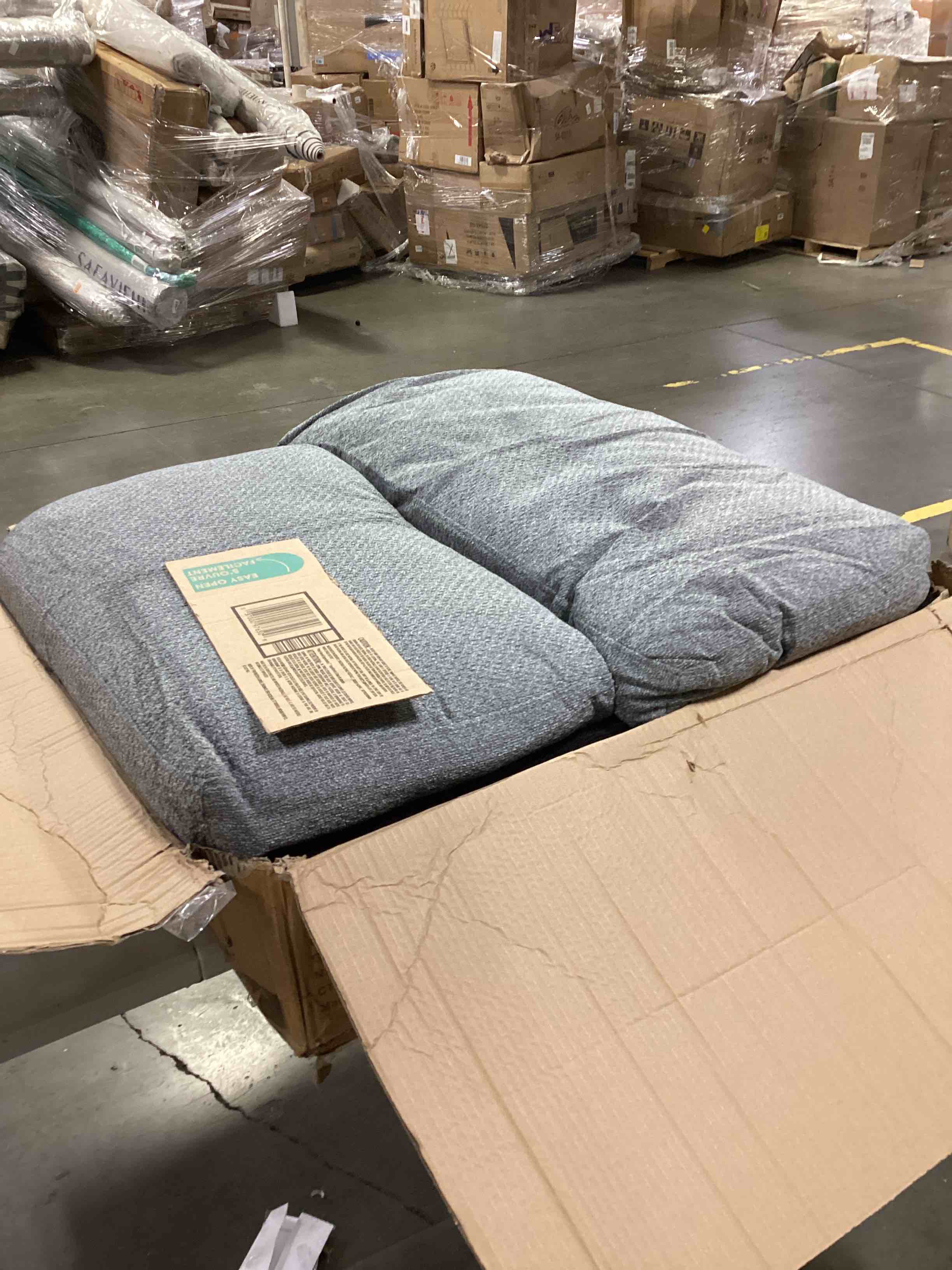 https://s3.amazonaws.com/lotting-images-prod/bidfta/YEL4082656_1710855502370.jpeg
