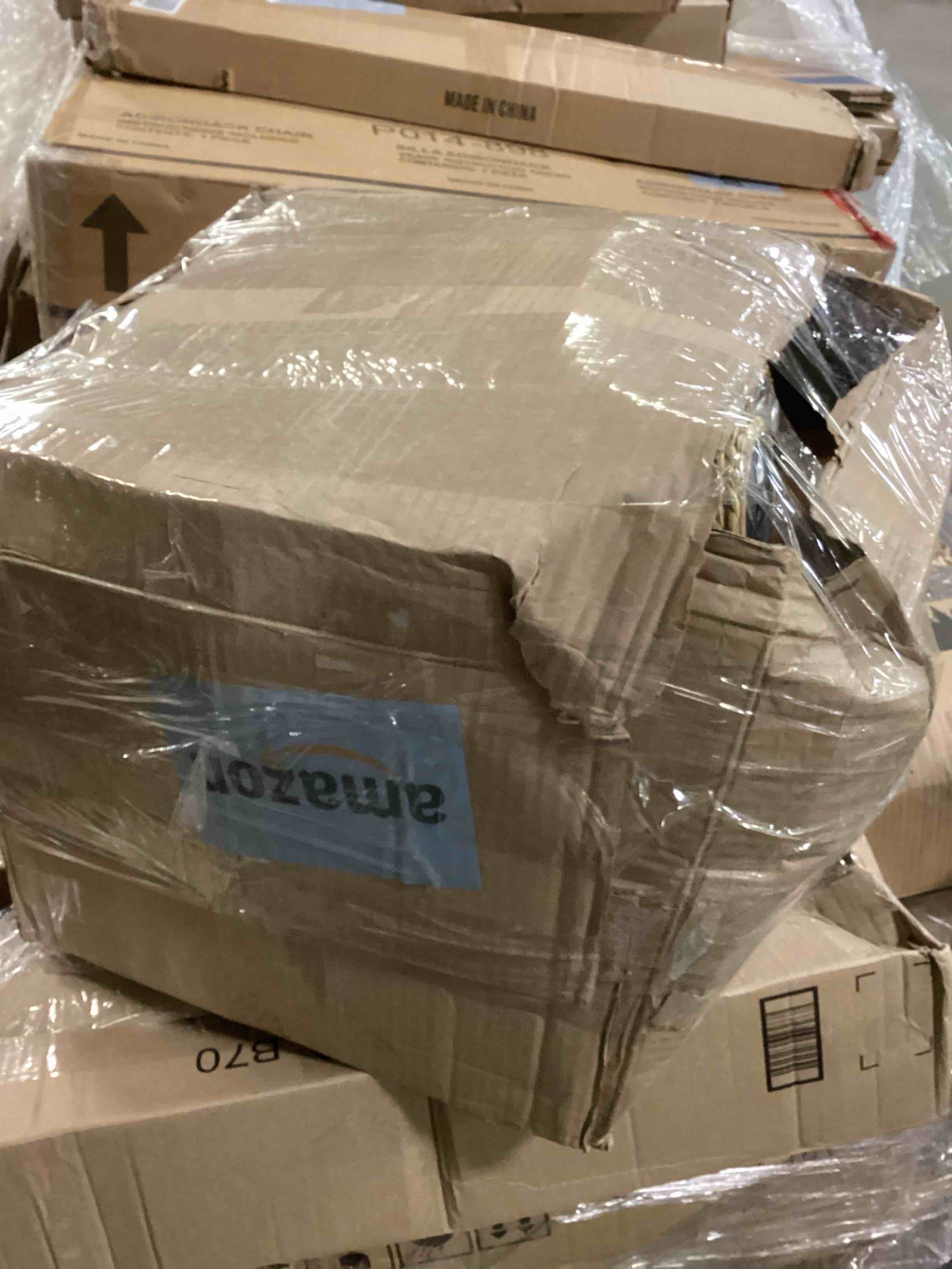 https://s3.amazonaws.com/lotting-images-prod/bidfta/YEL4083511_1709642915844.jpeg