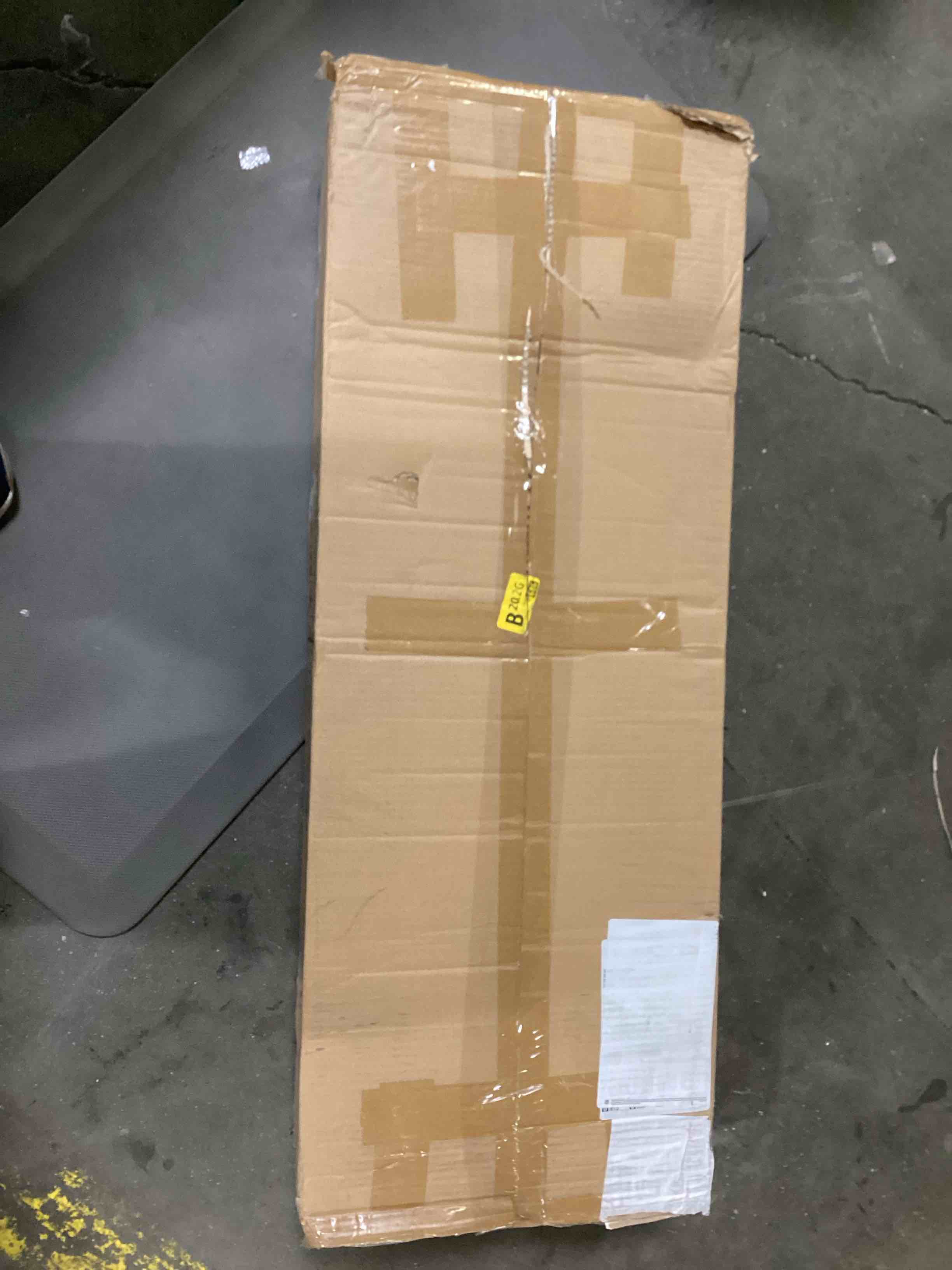 https://s3.amazonaws.com/lotting-images-prod/bidfta/YEL4084018_1710340002965.jpeg