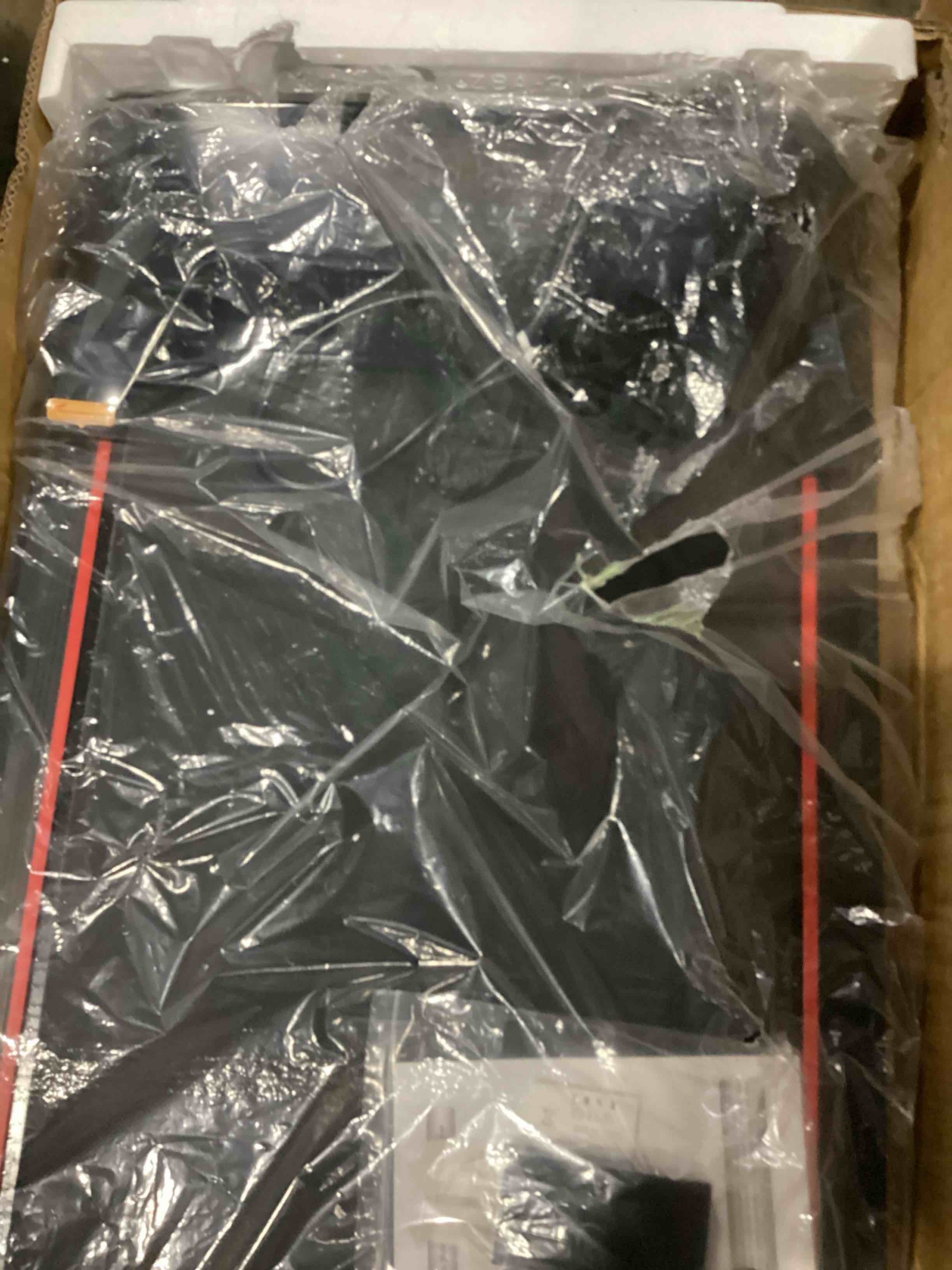 https://s3.amazonaws.com/lotting-images-prod/bidfta/YEL4085444_1709740571710.jpeg