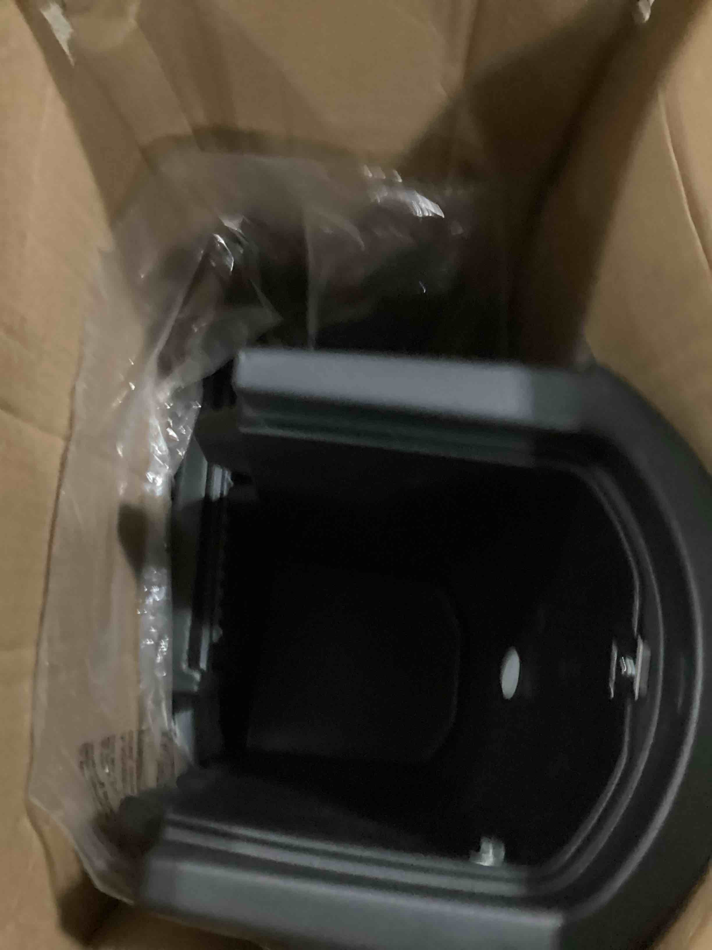 https://s3.amazonaws.com/lotting-images-prod/bidfta/YEL4085674_1709921025251.jpeg