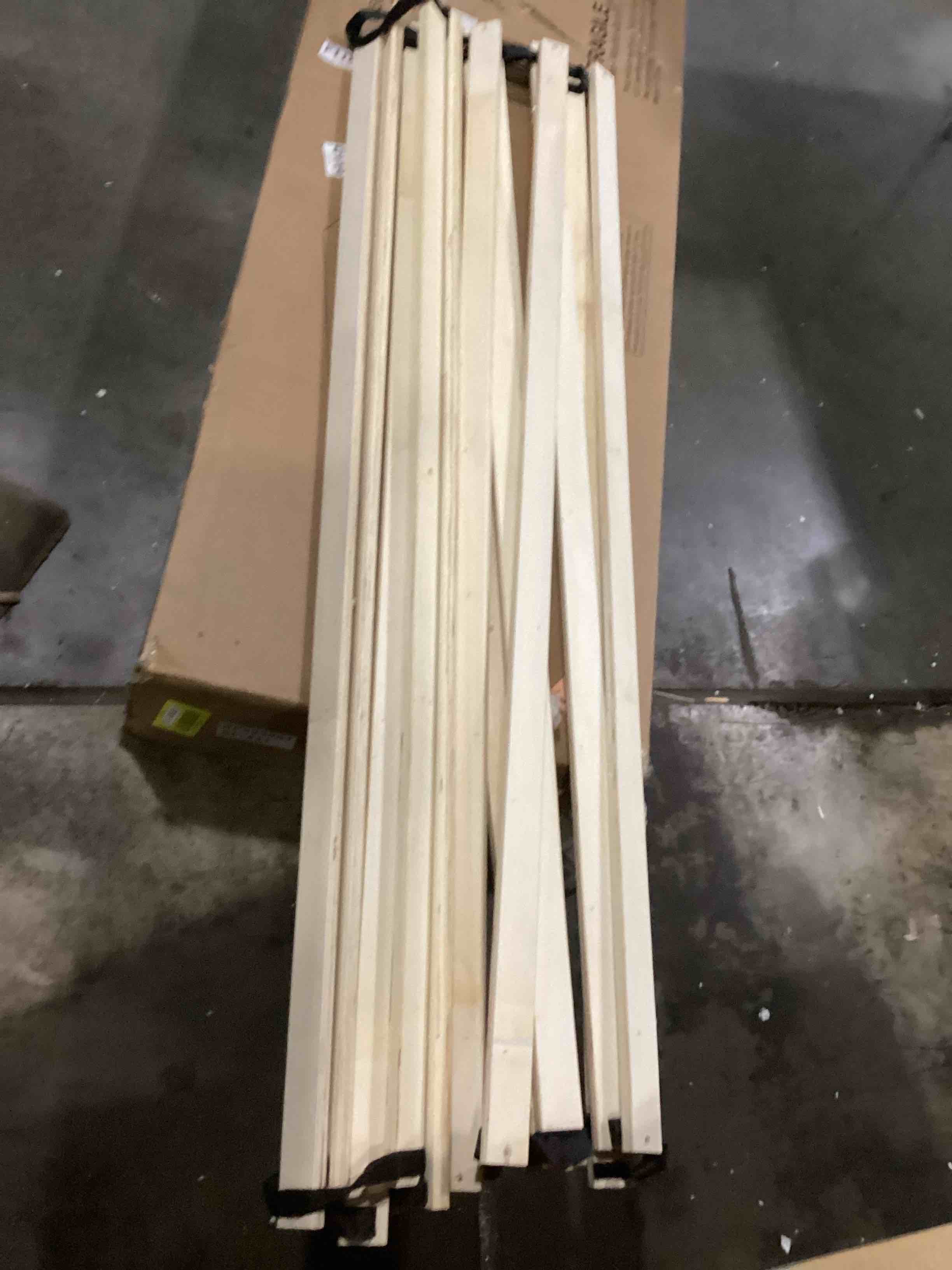 https://s3.amazonaws.com/lotting-images-prod/bidfta/YEL4085830_1710254007726.jpeg