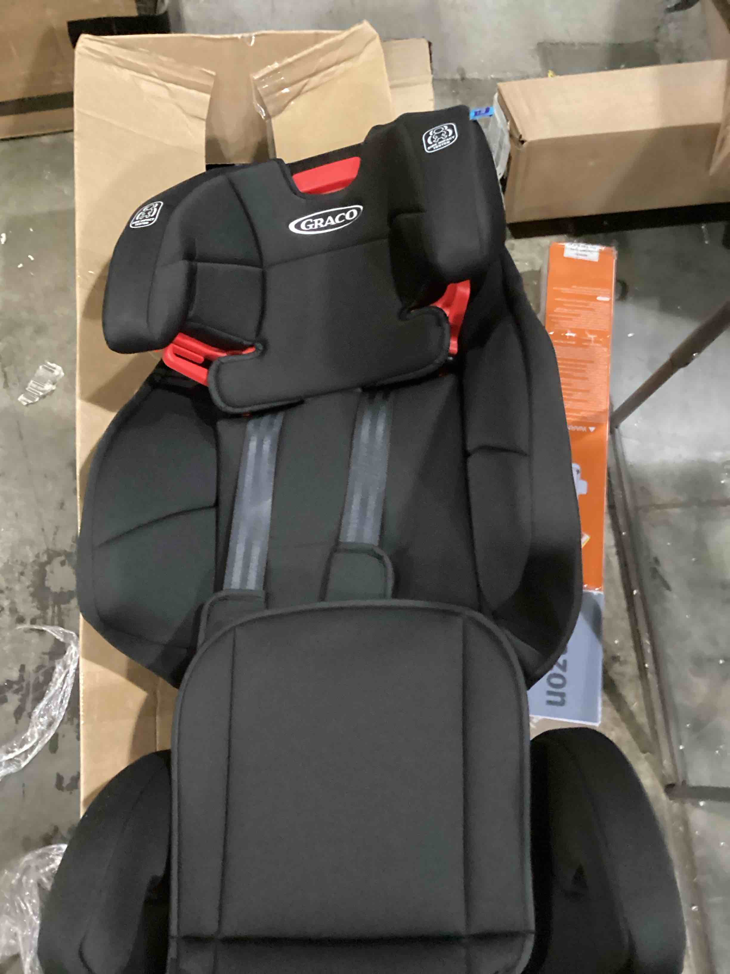 https://s3.amazonaws.com/lotting-images-prod/bidfta/YEL4085925_1710506420855.jpeg