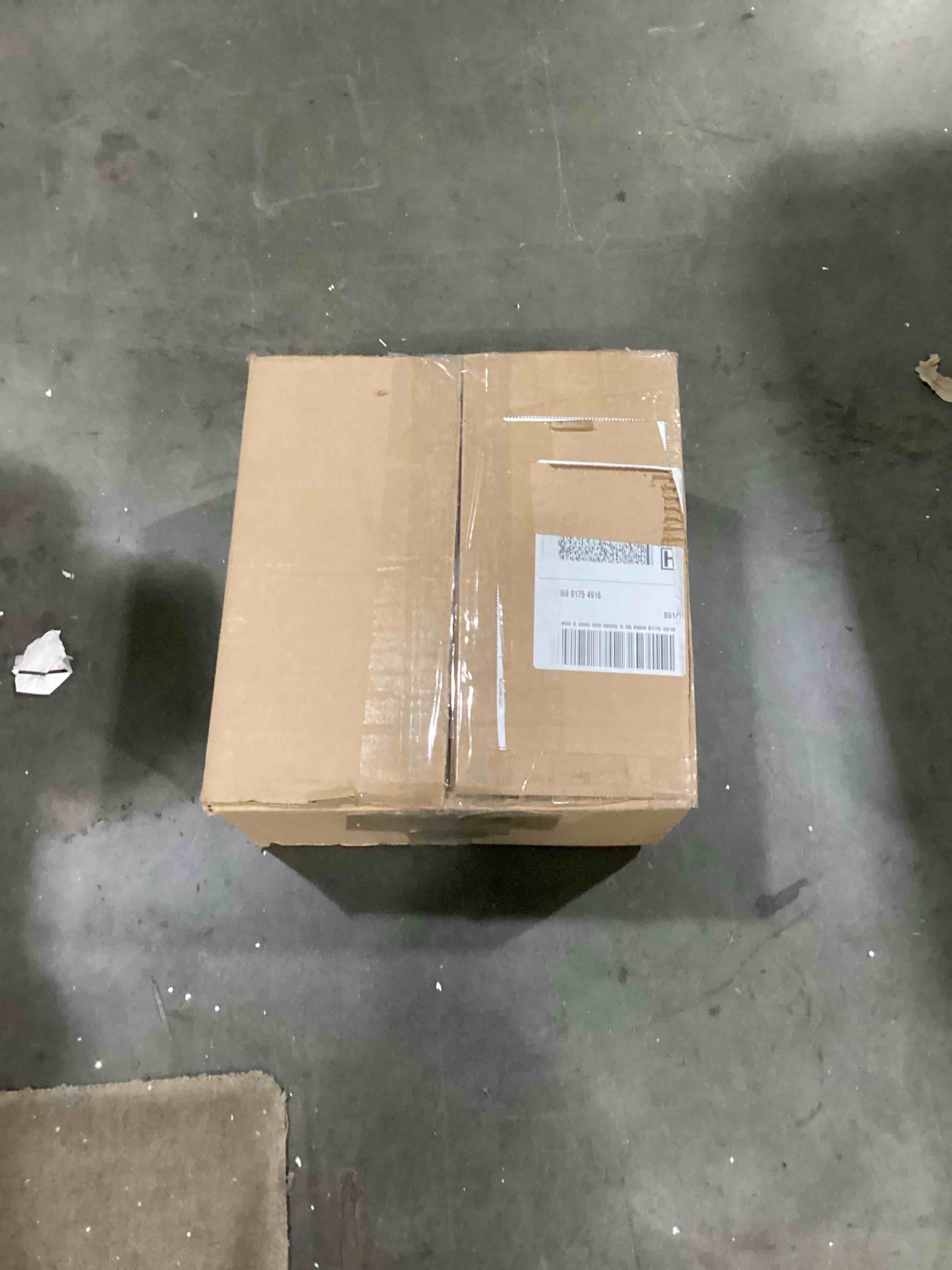 https://s3.amazonaws.com/lotting-images-prod/bidfta/YEL4086181_1710859697930.jpeg
