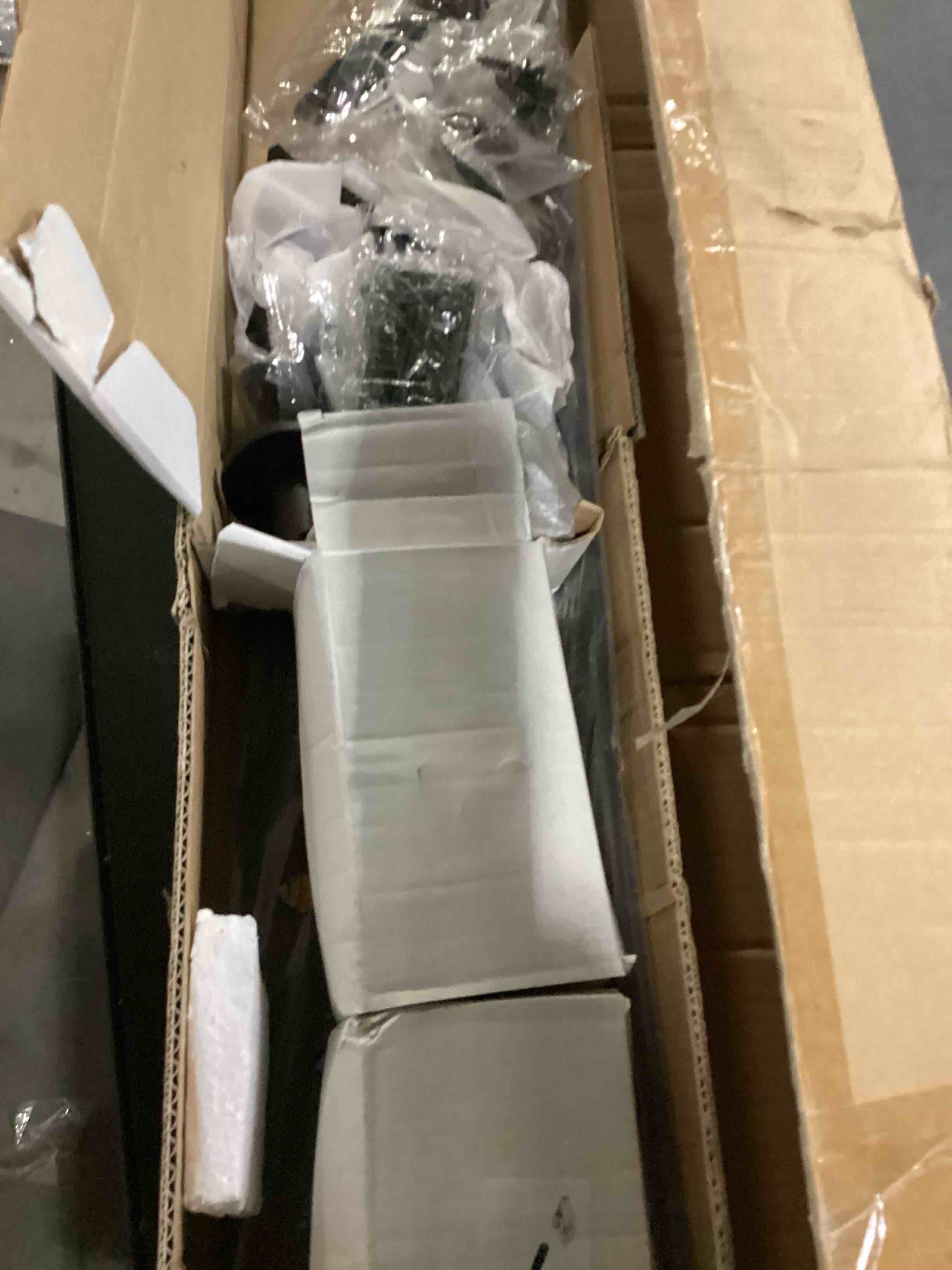 https://s3.amazonaws.com/lotting-images-prod/bidfta/YEL4086535_1709562909961.jpeg