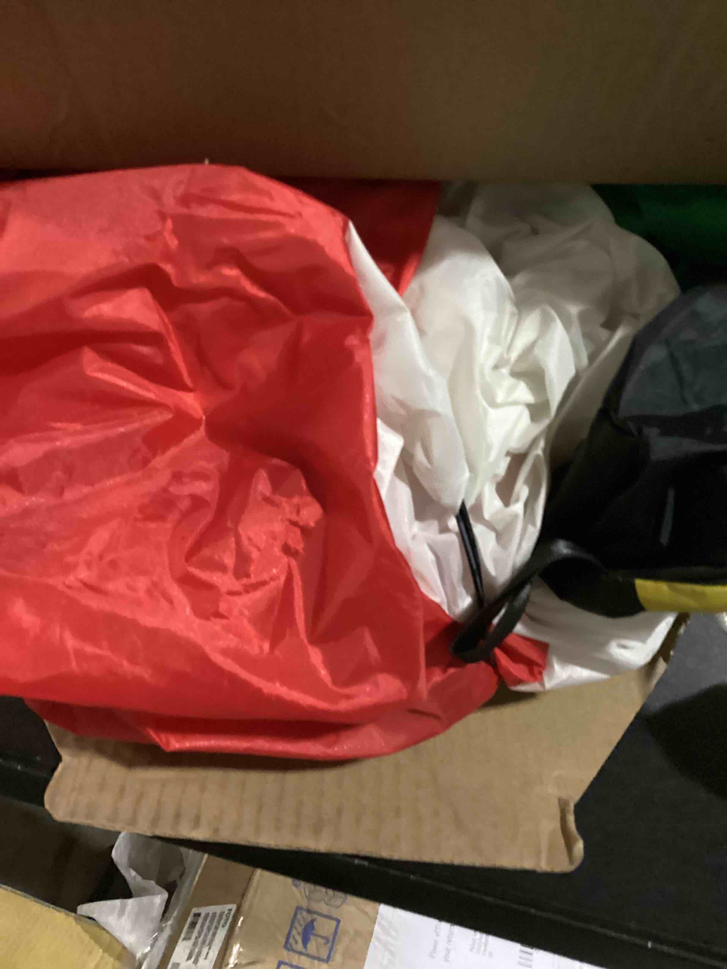 https://s3.amazonaws.com/lotting-images-prod/bidfta/YEL4087017_1710002467124.jpeg