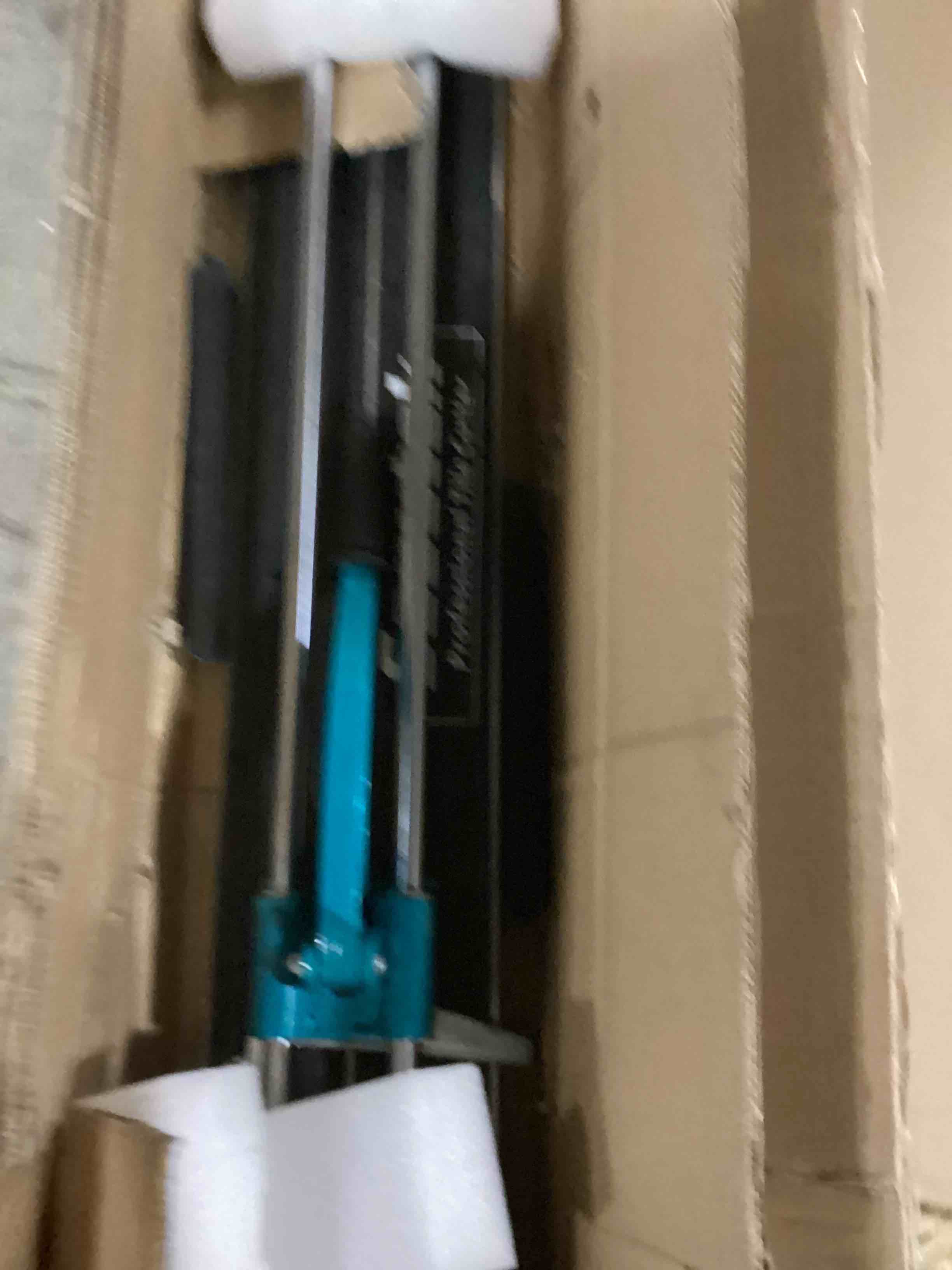 https://s3.amazonaws.com/lotting-images-prod/bidfta/YEL4087203_1710254918214.jpeg