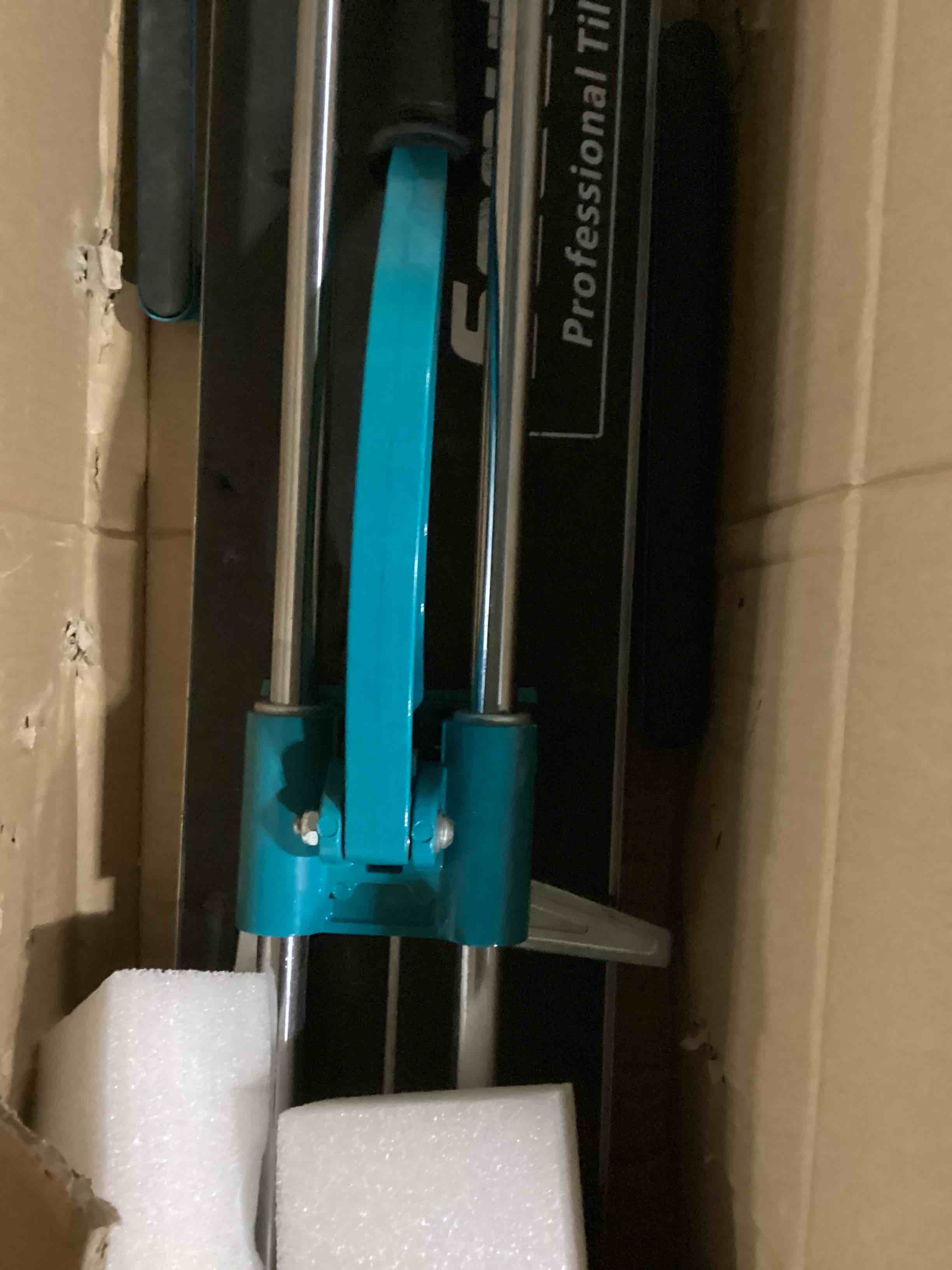 https://s3.amazonaws.com/lotting-images-prod/bidfta/YEL4087203_1710254924062.jpeg