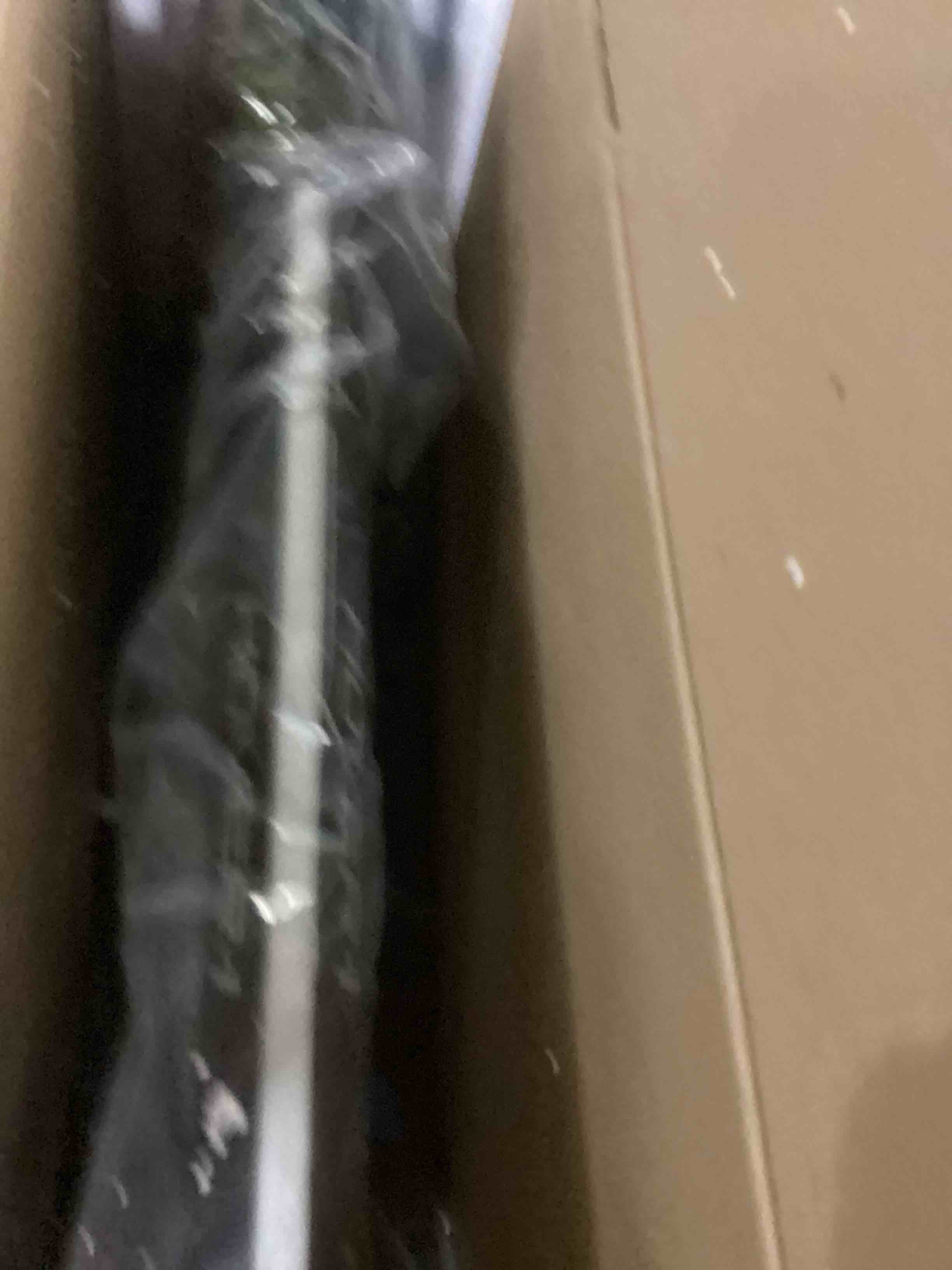 https://s3.amazonaws.com/lotting-images-prod/bidfta/YEL4087242_1710270164933.jpeg