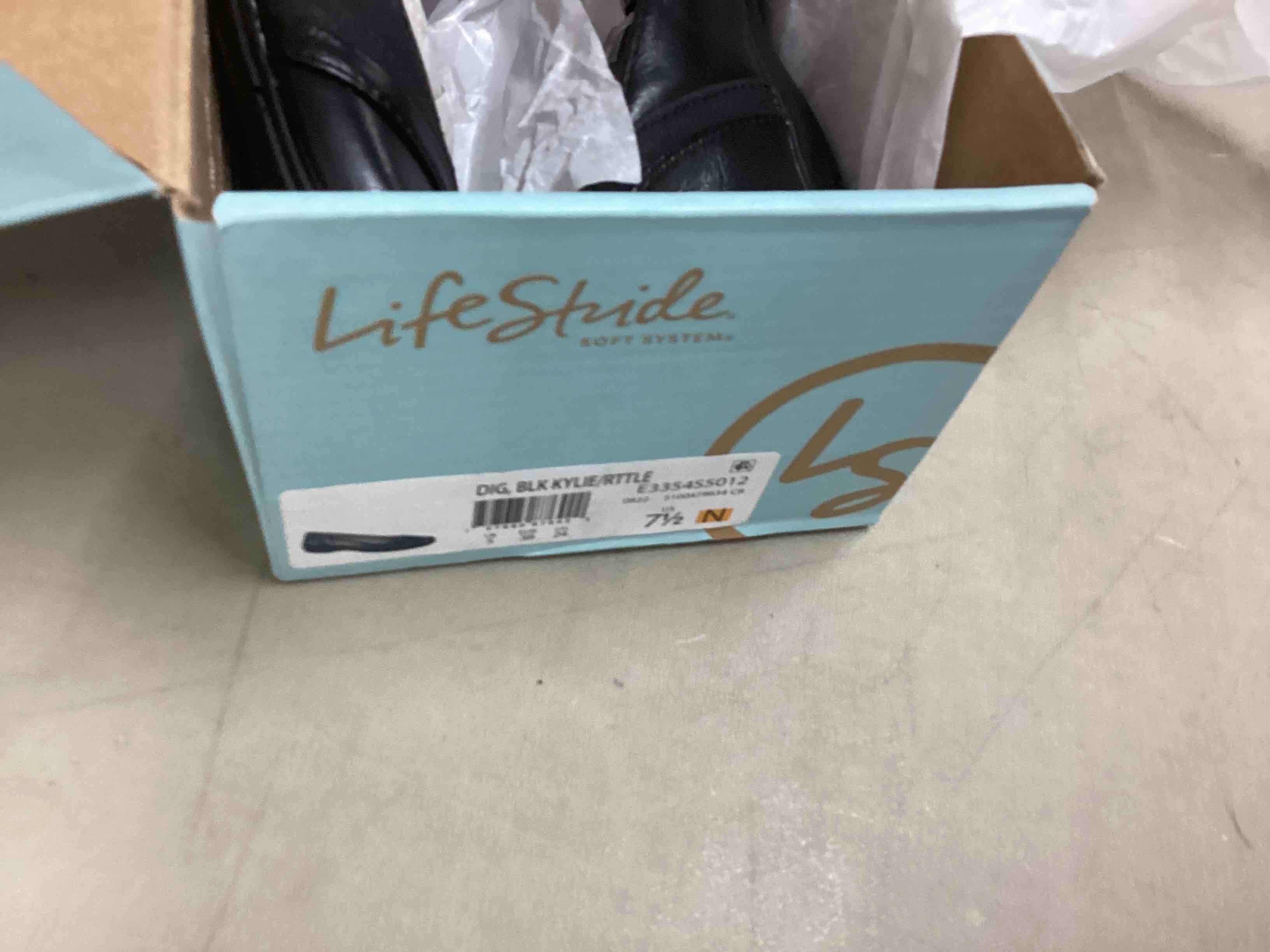 https://s3.amazonaws.com/lotting-images-prod/bidfta/YEL4107732_1684882261333.jpeg