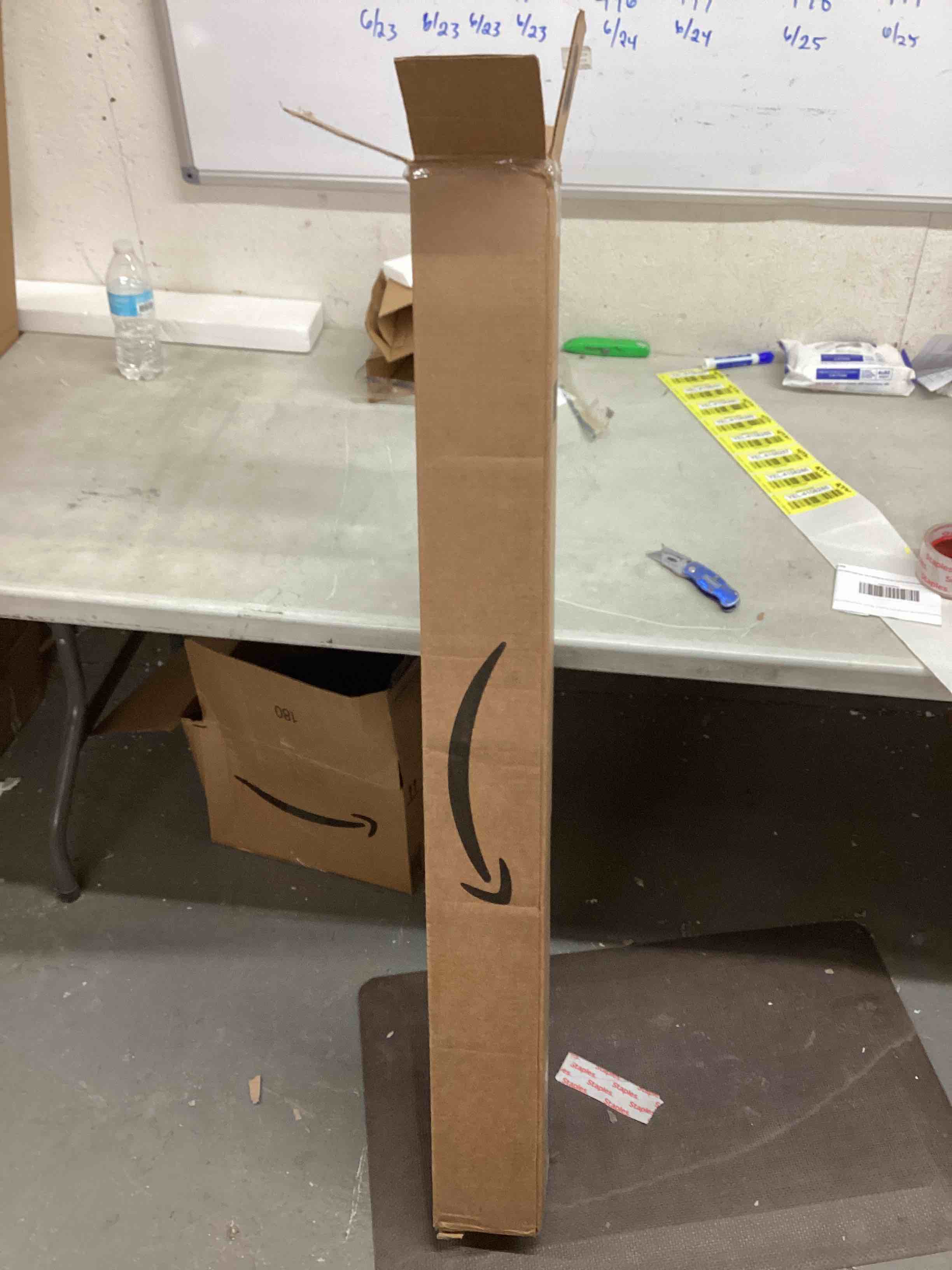 https://s3.amazonaws.com/lotting-images-prod/bidfta/YEL4108285_1686184517224.jpeg