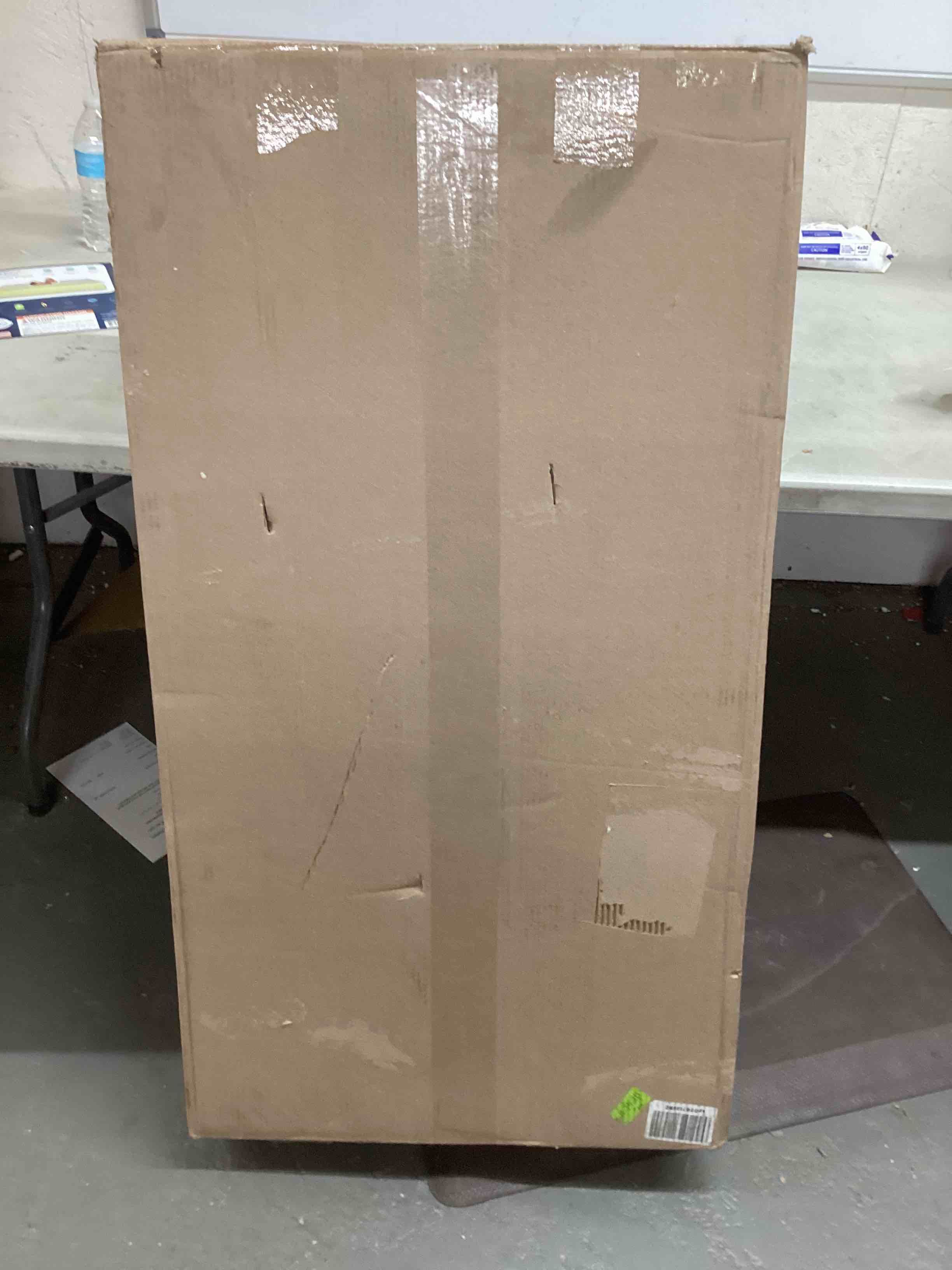 https://s3.amazonaws.com/lotting-images-prod/bidfta/YEL4108287_1686185116473.jpeg