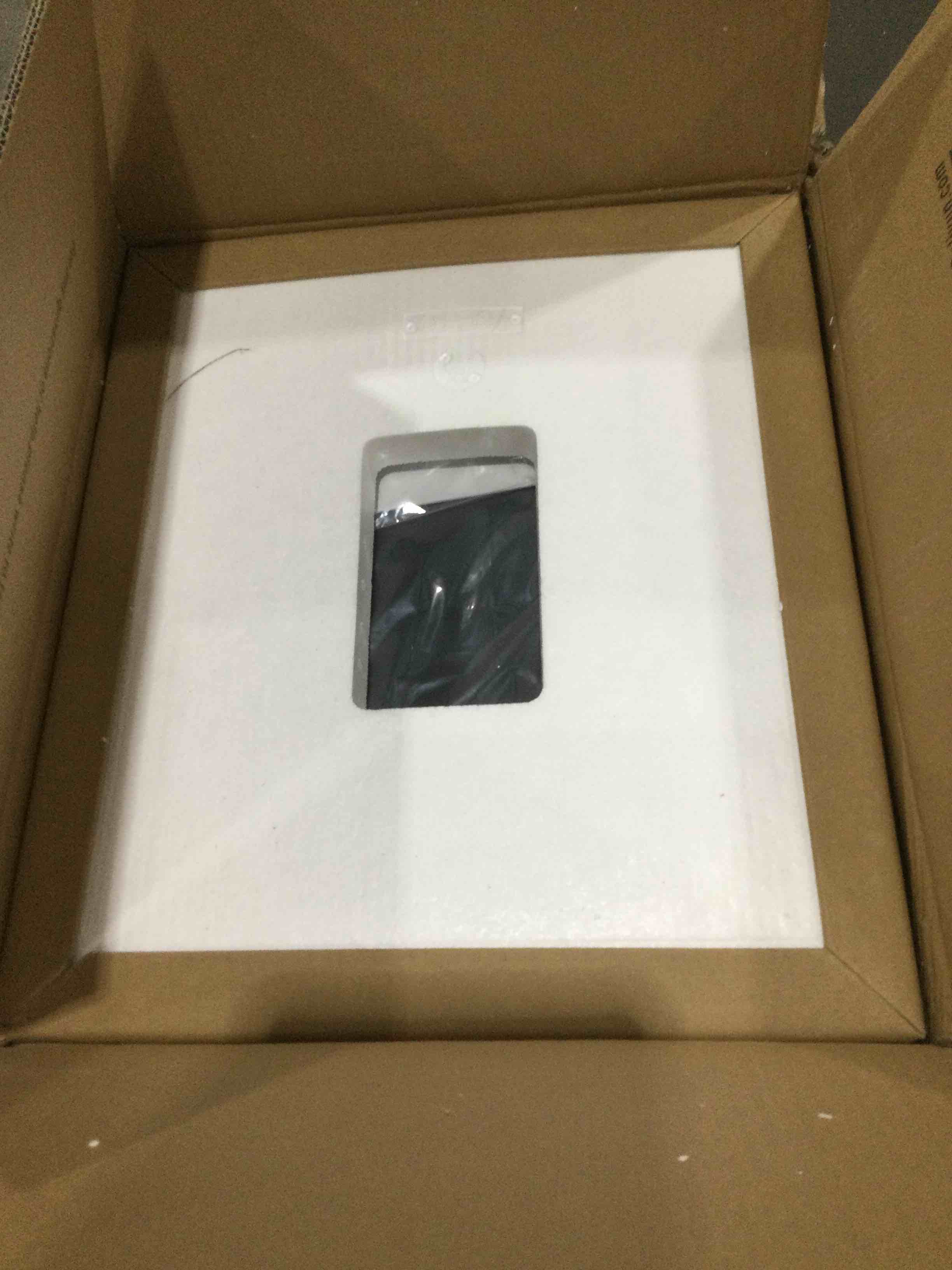 https://s3.amazonaws.com/lotting-images-prod/bidfta/YEL4137988_1702910293704.jpeg