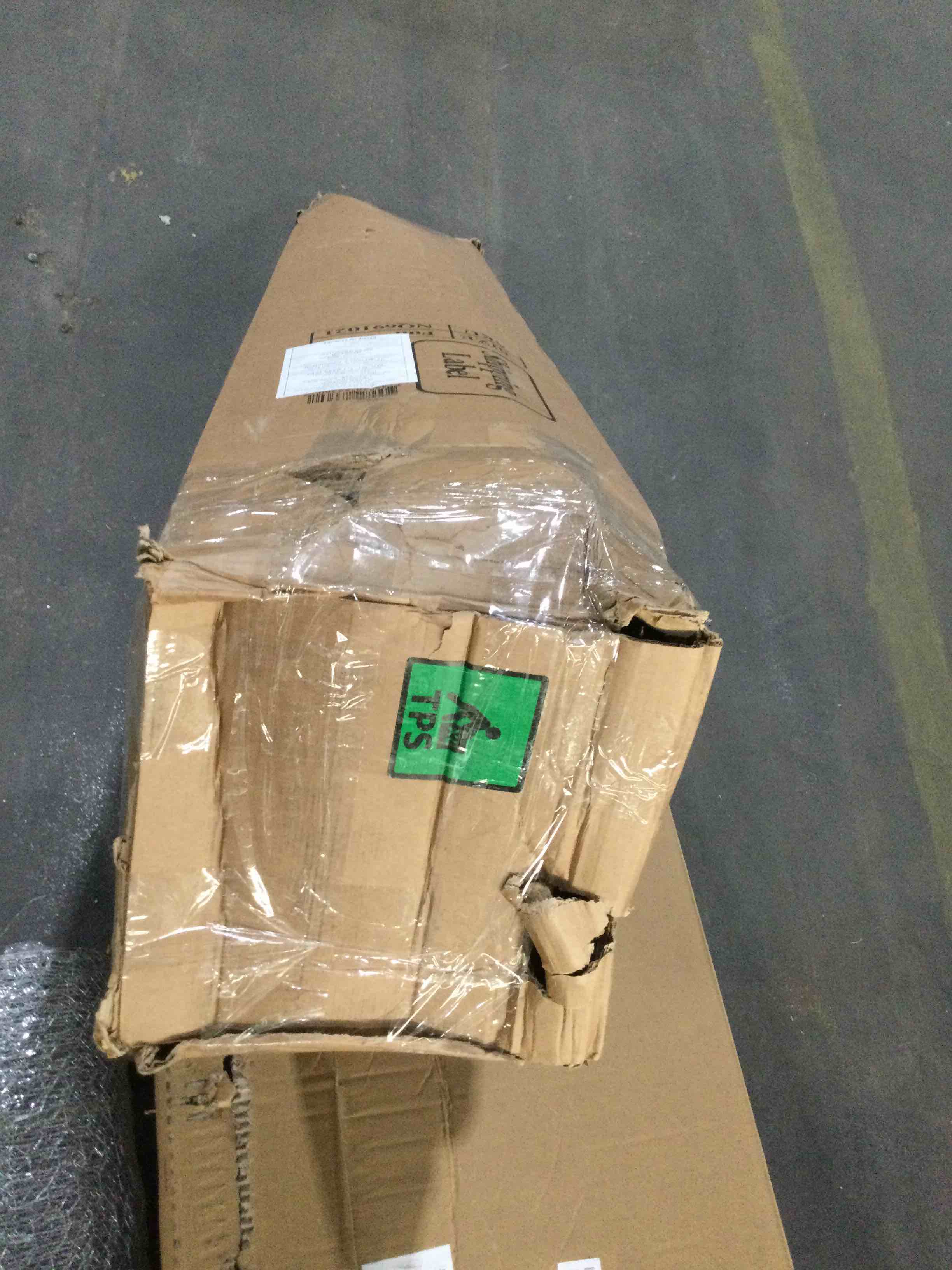 https://s3.amazonaws.com/lotting-images-prod/bidfta/YEL4138022_1702931742310.jpeg