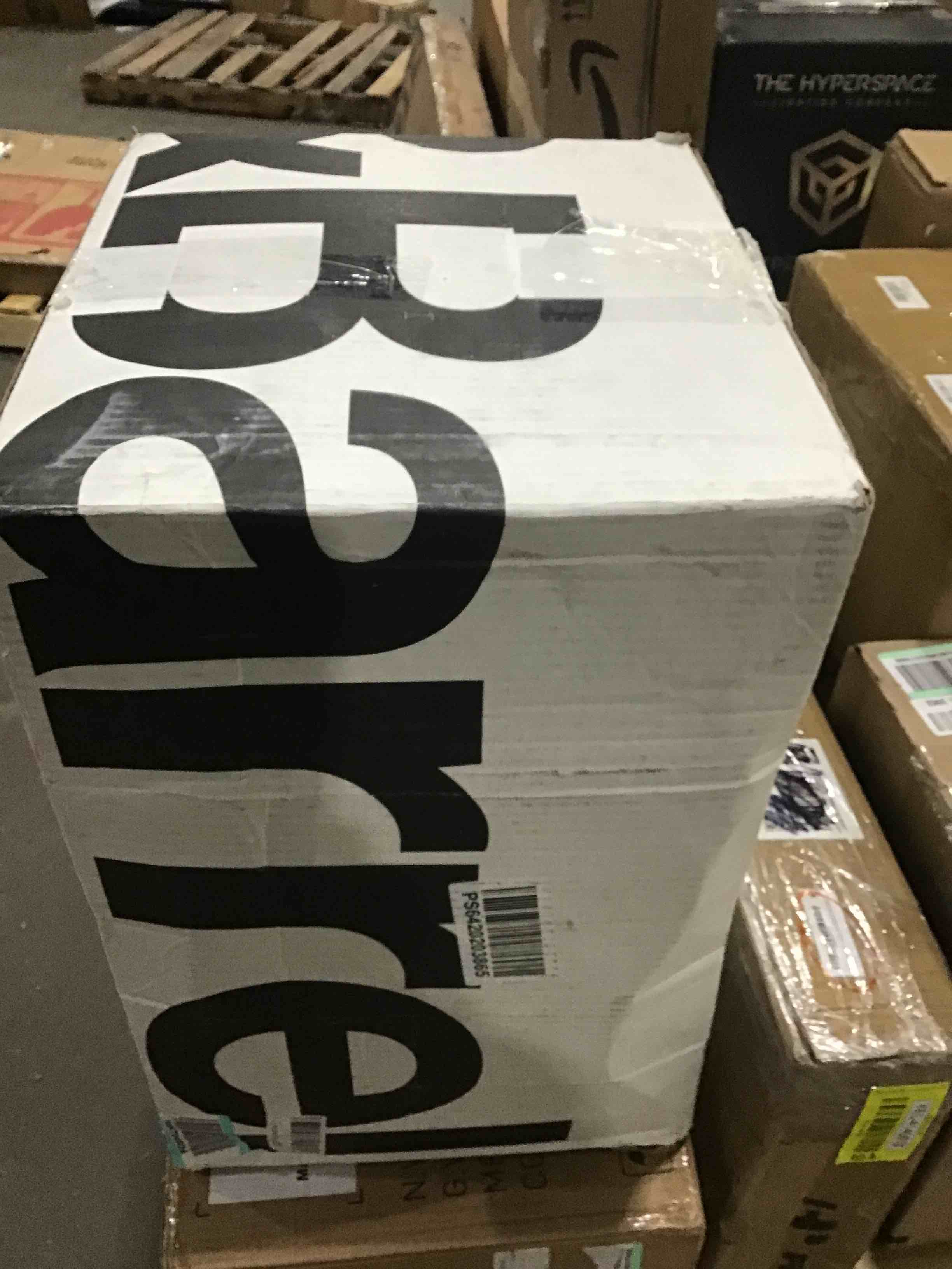 https://s3.amazonaws.com/lotting-images-prod/bidfta/YEL4140622_1705609704385.jpeg