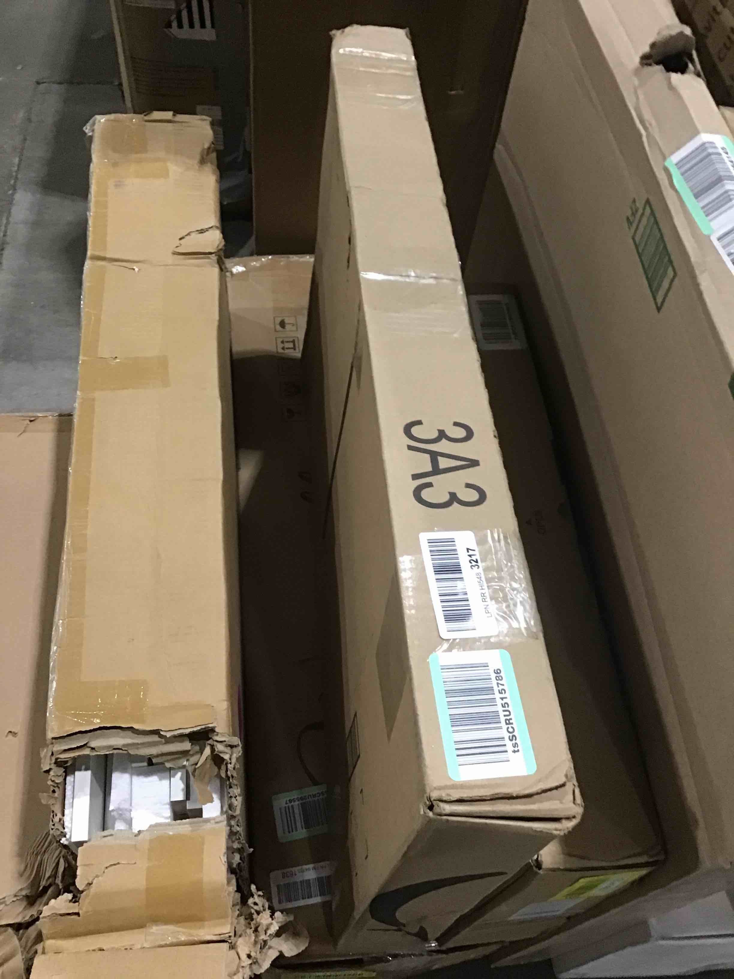 https://s3.amazonaws.com/lotting-images-prod/bidfta/YEL4140673_1705679964642.jpeg