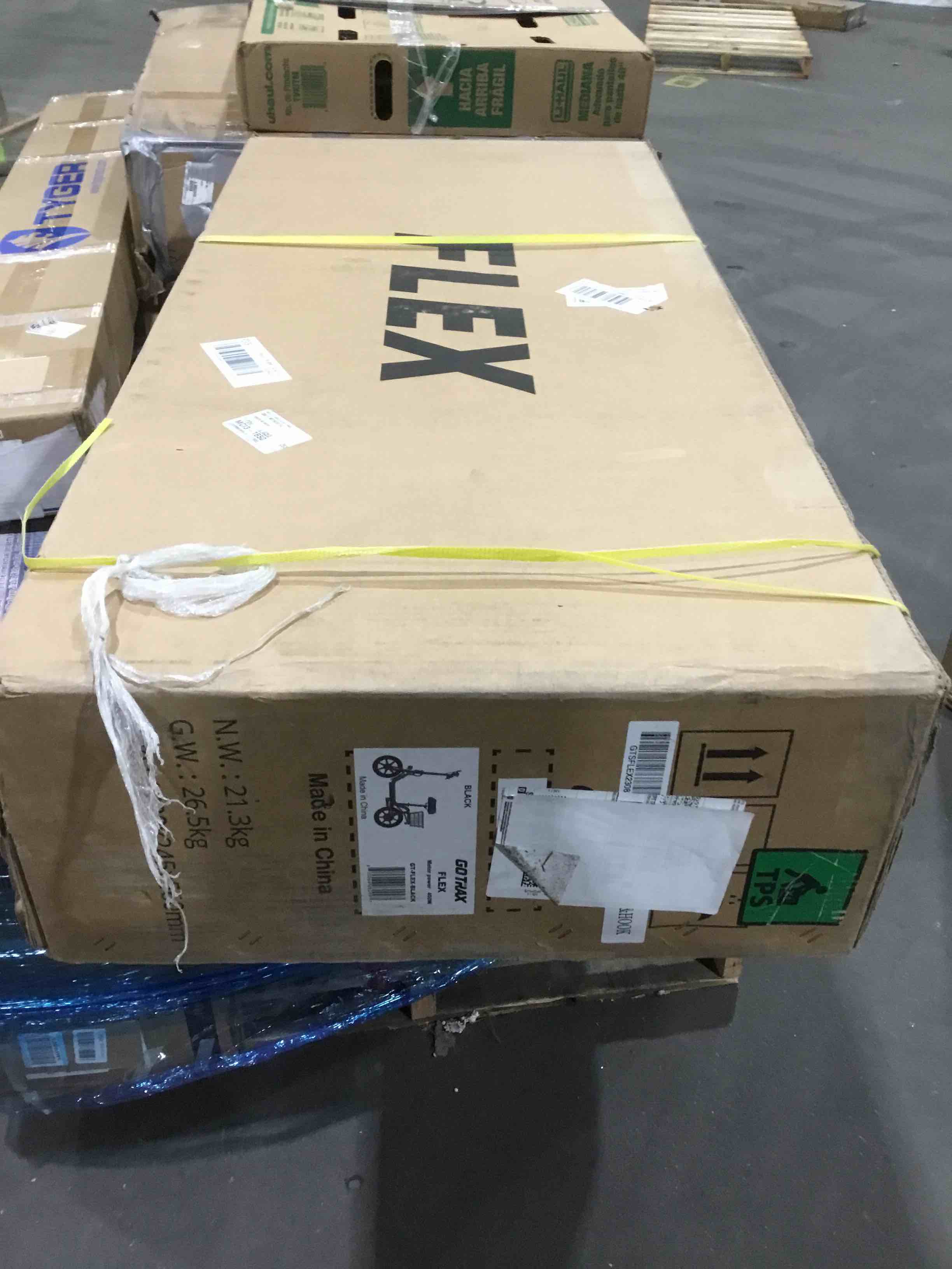 https://s3.amazonaws.com/lotting-images-prod/bidfta/YEL4140784_1705937348049.jpeg