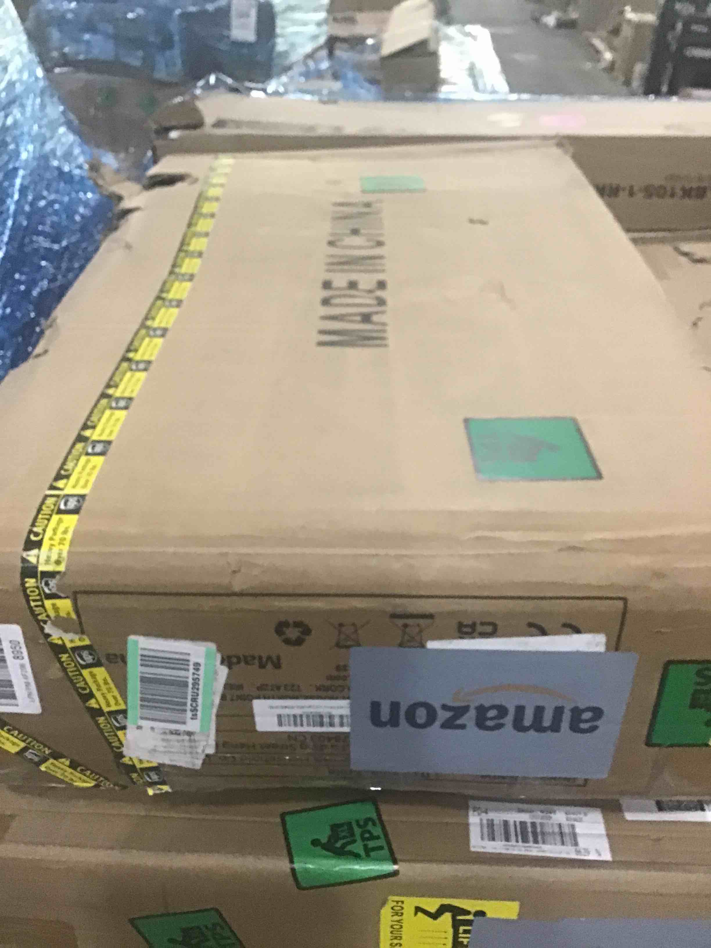 https://s3.amazonaws.com/lotting-images-prod/bidfta/YEL4141092_1706900733115.jpeg