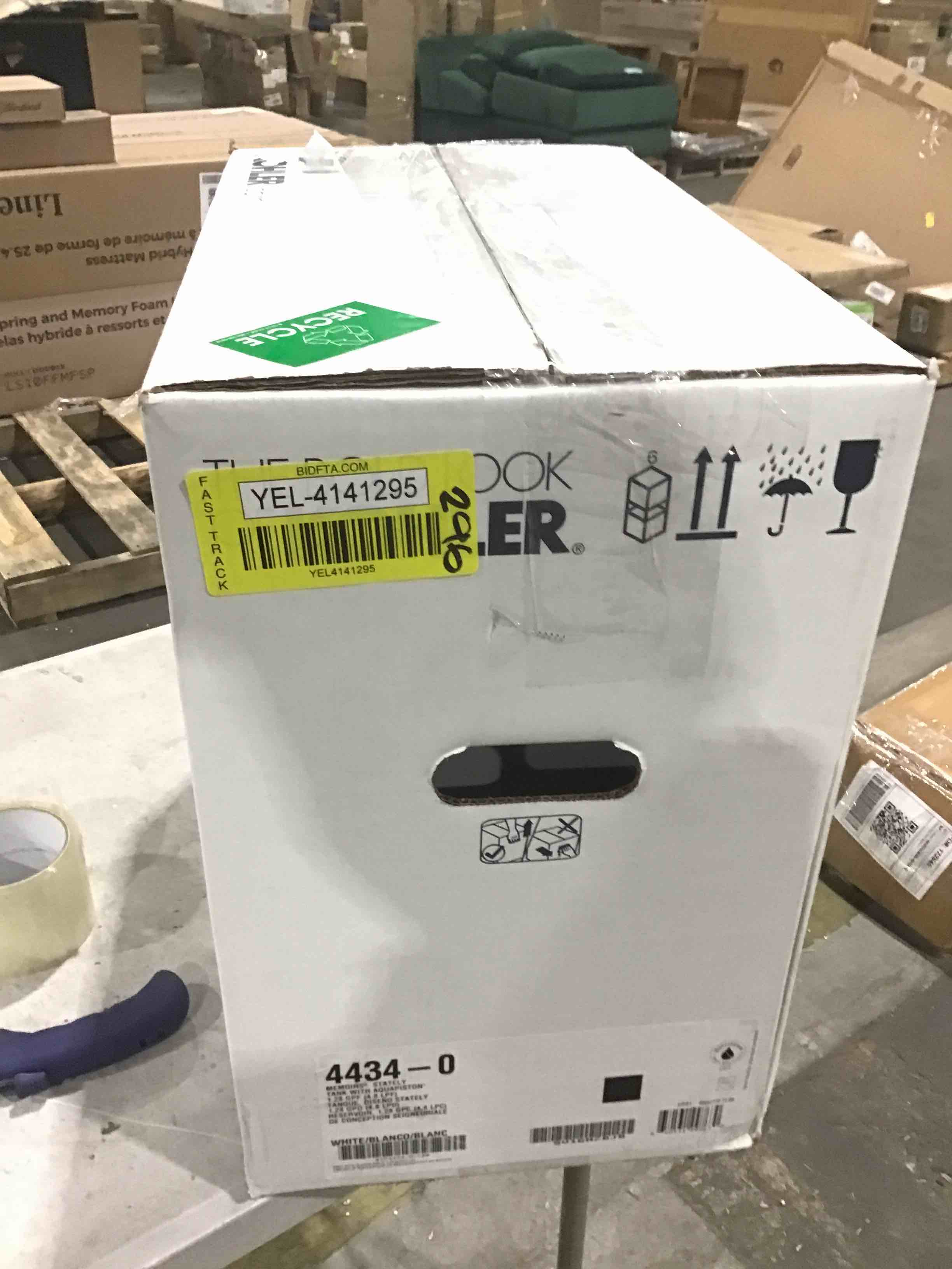 https://s3.amazonaws.com/lotting-images-prod/bidfta/YEL4141295_1707409888004.jpeg