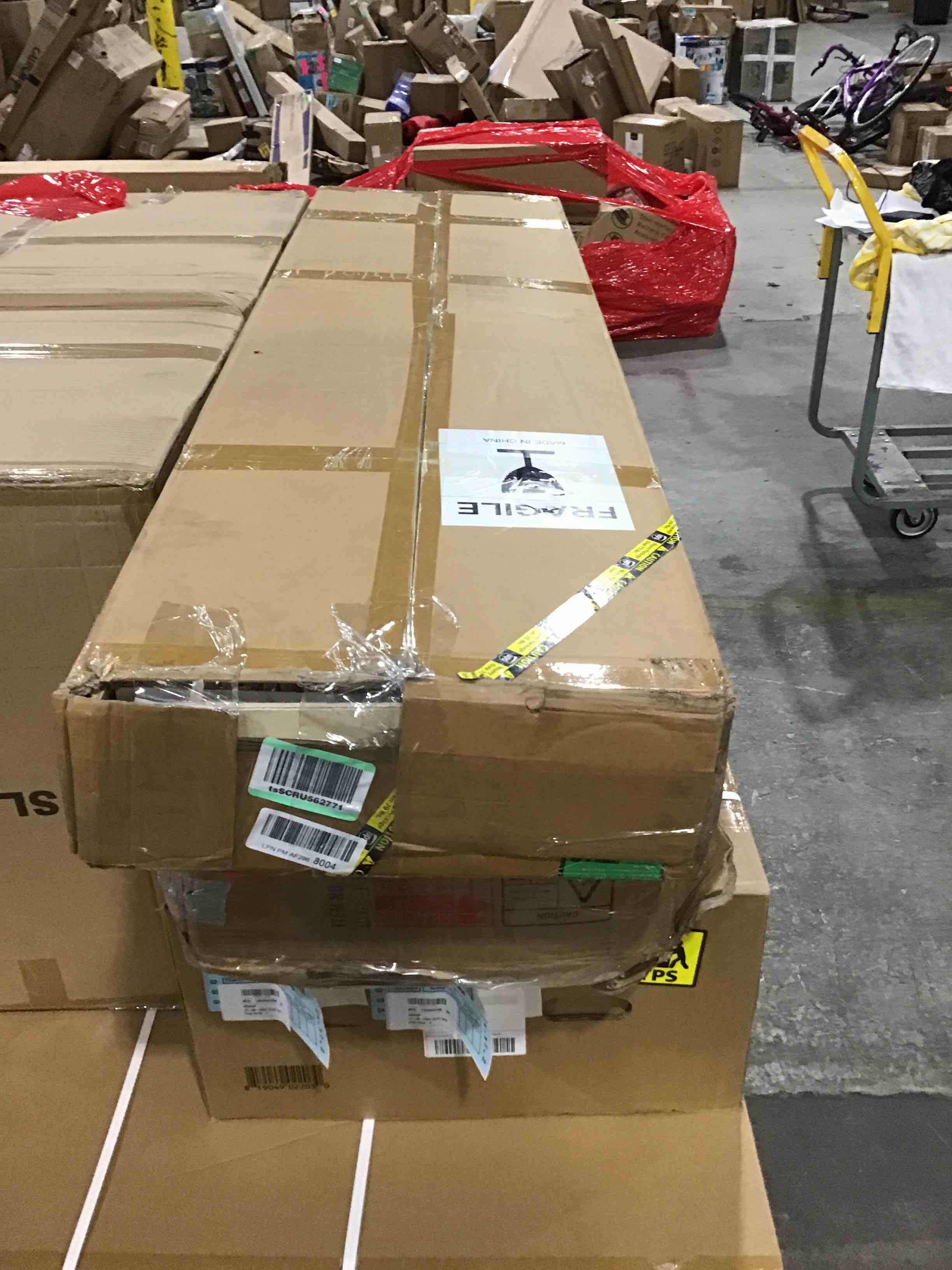 https://s3.amazonaws.com/lotting-images-prod/bidfta/YEL4143663_1695397501932.jpeg
