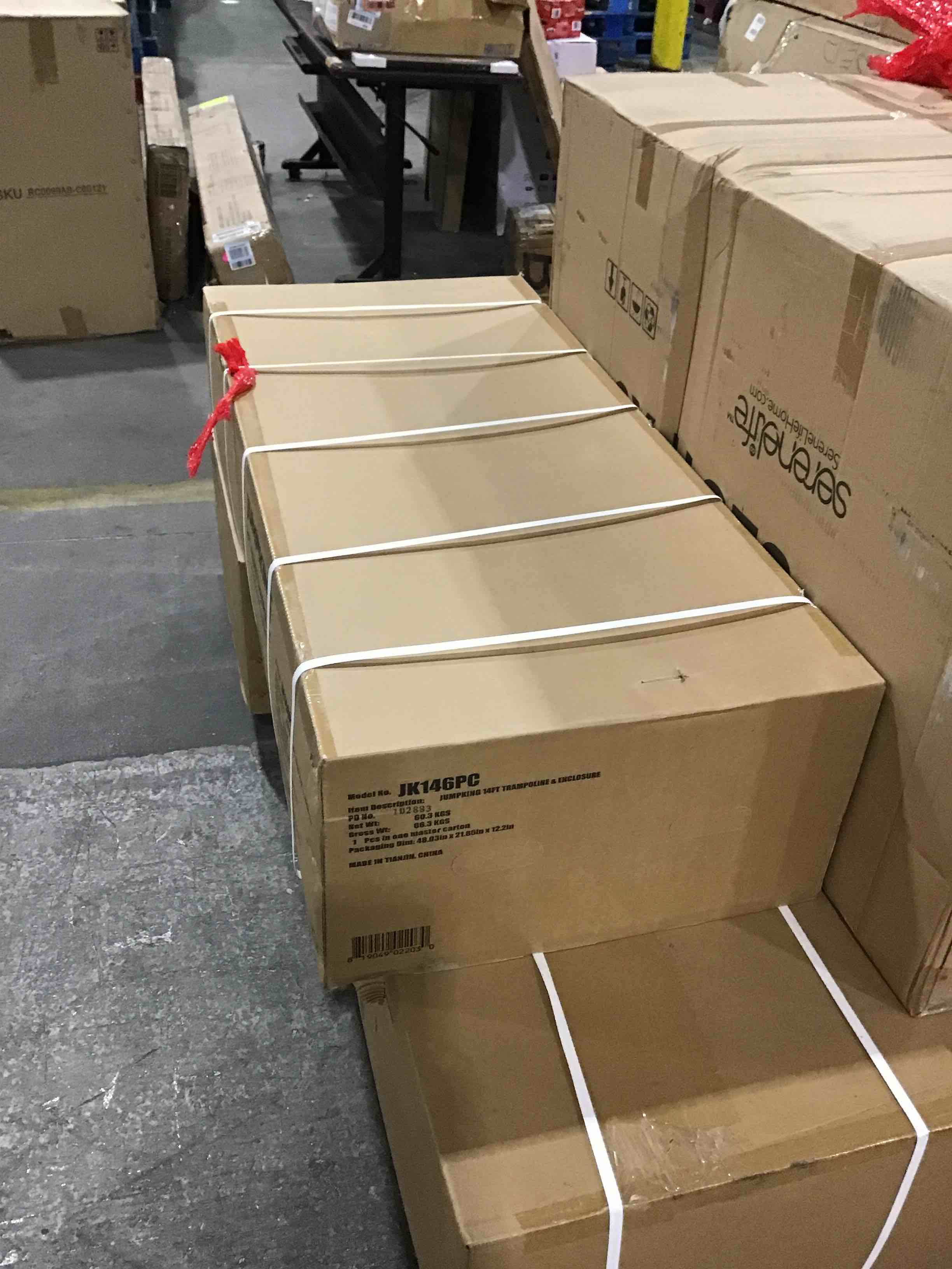 https://s3.amazonaws.com/lotting-images-prod/bidfta/YEL4143669_1695398132113.jpeg
