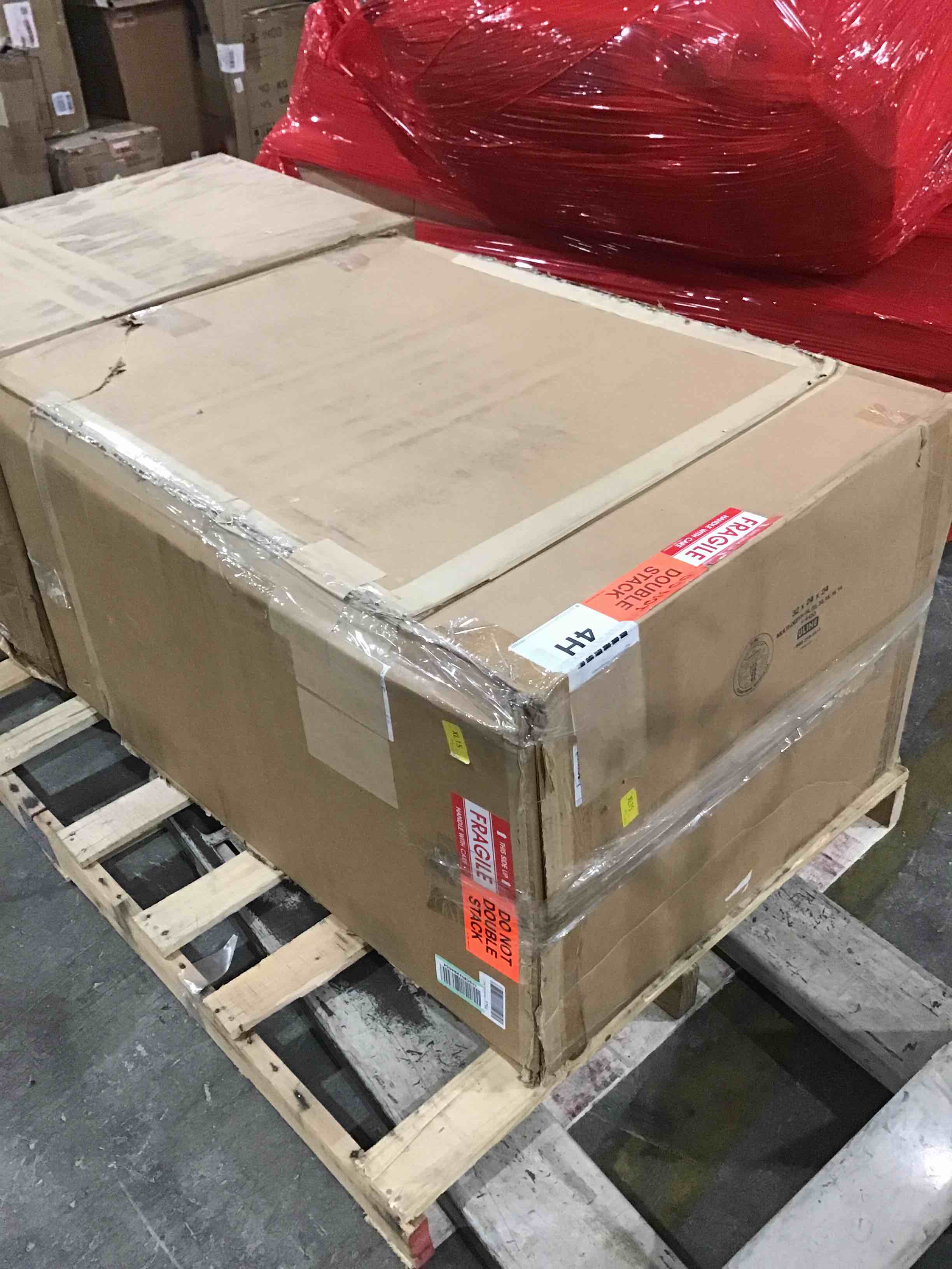 https://s3.amazonaws.com/lotting-images-prod/bidfta/YEL4143672_1695399091454.jpeg
