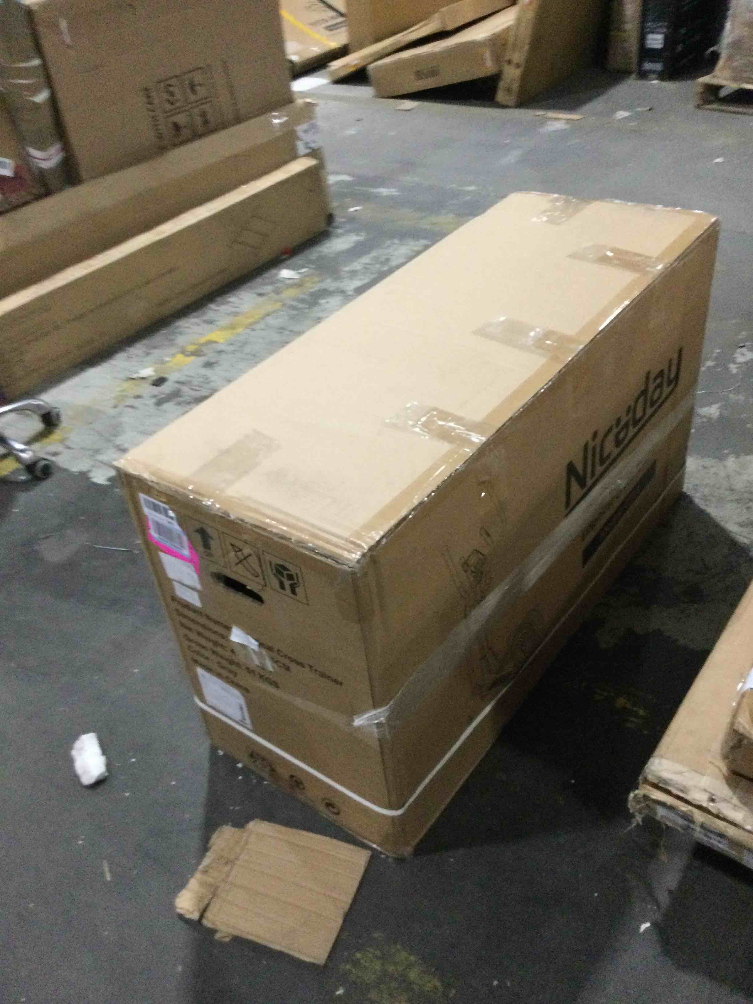 https://s3.amazonaws.com/lotting-images-prod/bidfta/YEL4144060_1695996802175.jpeg