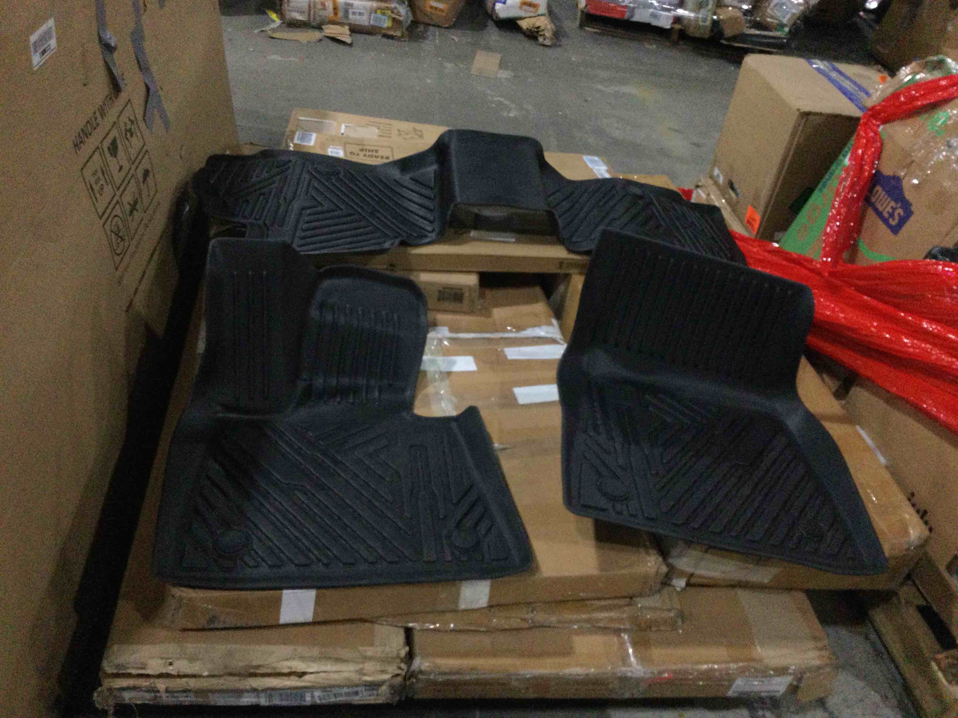 https://s3.amazonaws.com/lotting-images-prod/bidfta/YEL4144085_1696000980111.jpeg