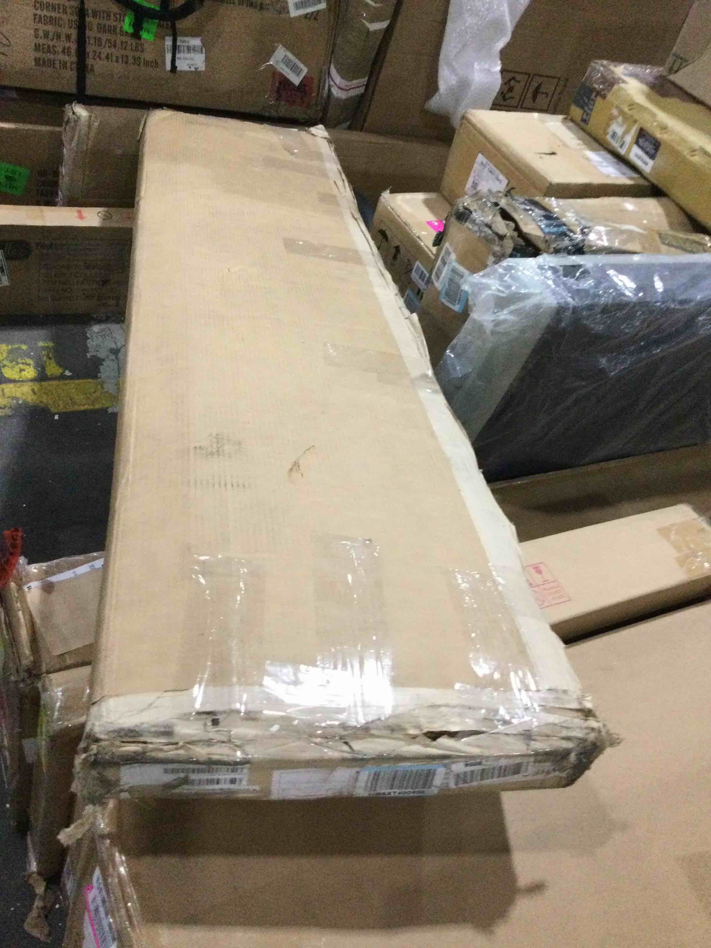 https://s3.amazonaws.com/lotting-images-prod/bidfta/YEL4144088_1696001661892.jpeg