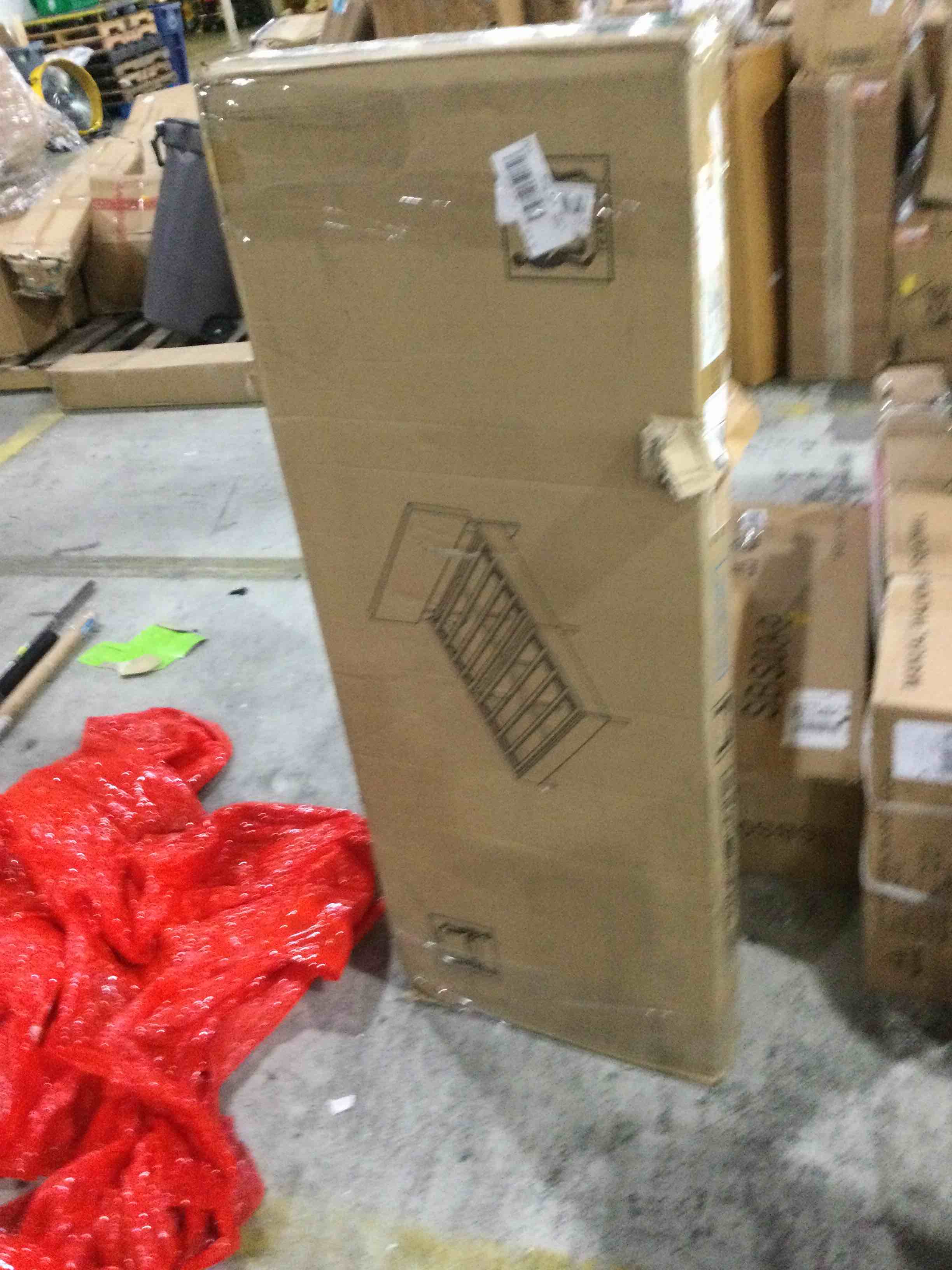 https://s3.amazonaws.com/lotting-images-prod/bidfta/YEL4144110_1696009402326.jpeg