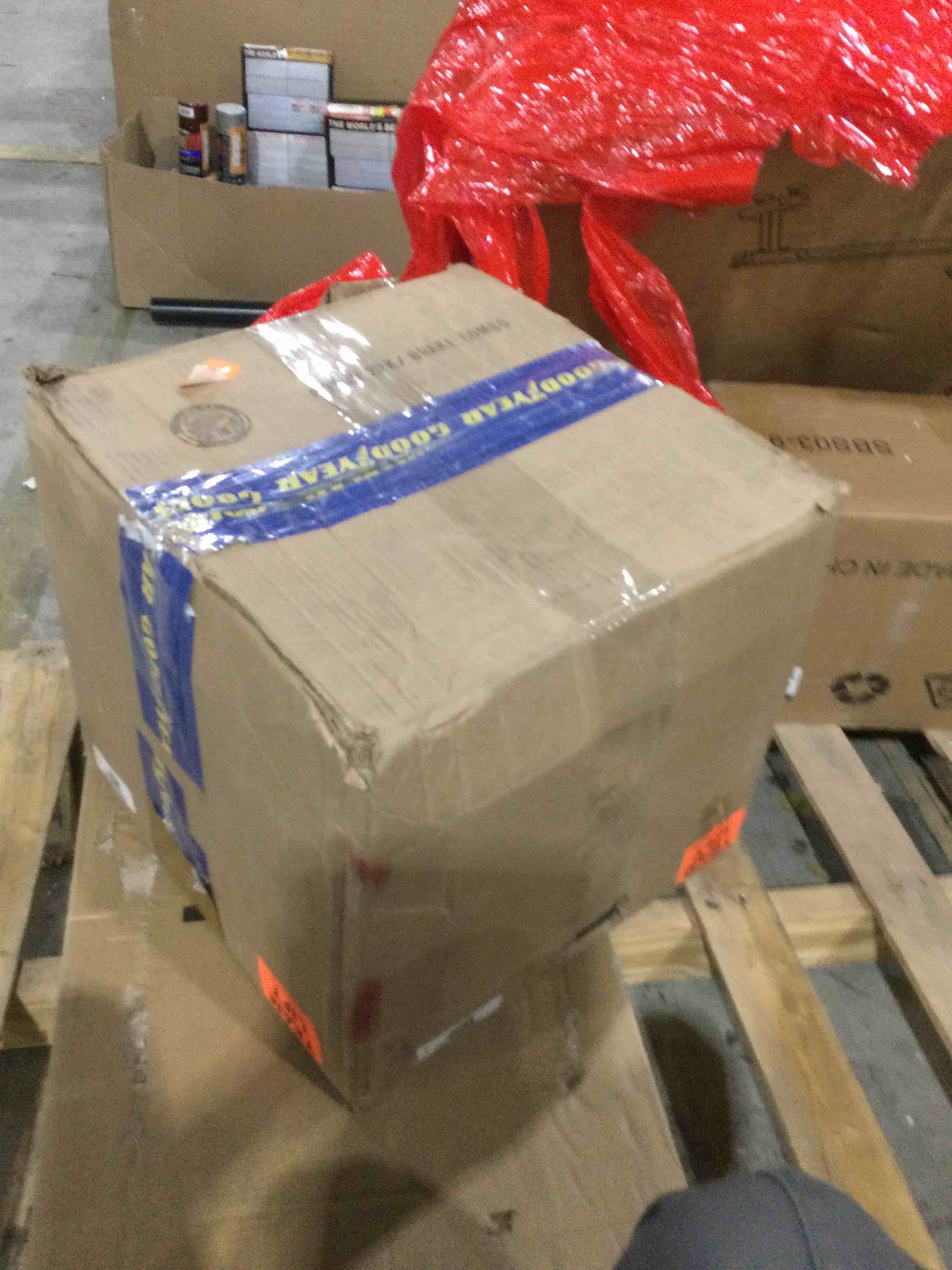 https://s3.amazonaws.com/lotting-images-prod/bidfta/YEL4144116_1696005117532.jpeg