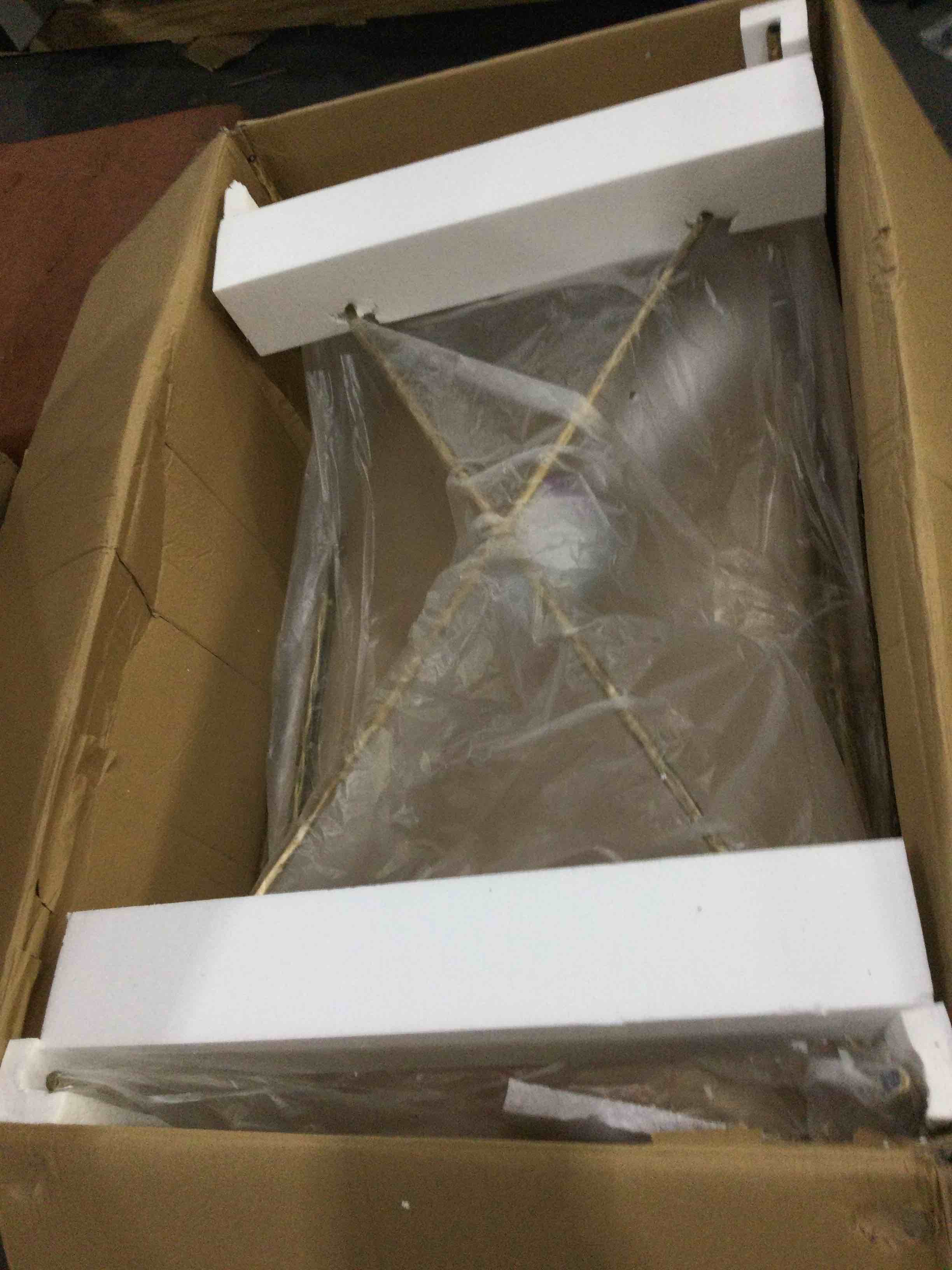 https://s3.amazonaws.com/lotting-images-prod/bidfta/YEL4144208_1696348235293.jpeg