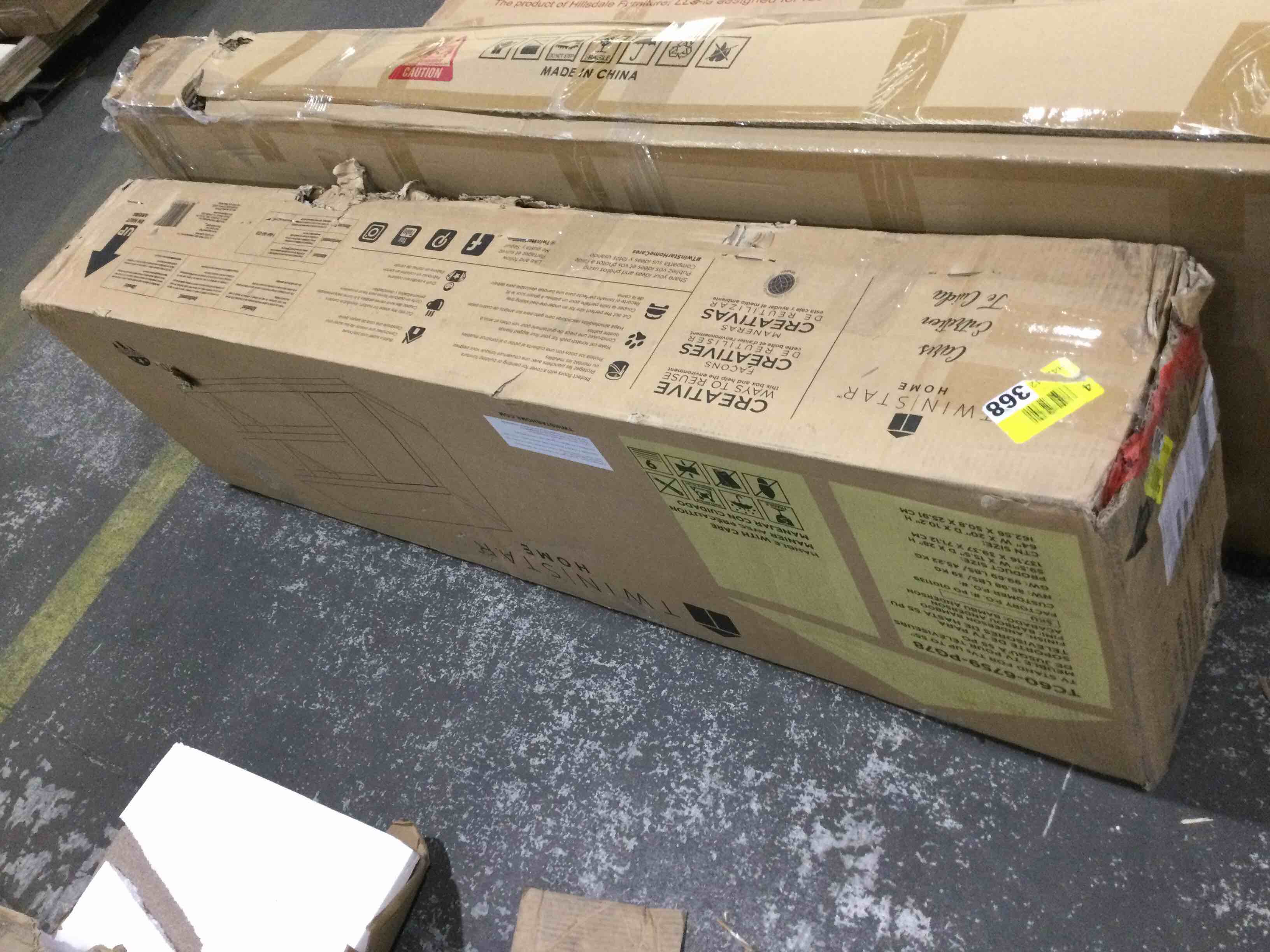 https://s3.amazonaws.com/lotting-images-prod/bidfta/YEL4144221_1696369592011.jpeg