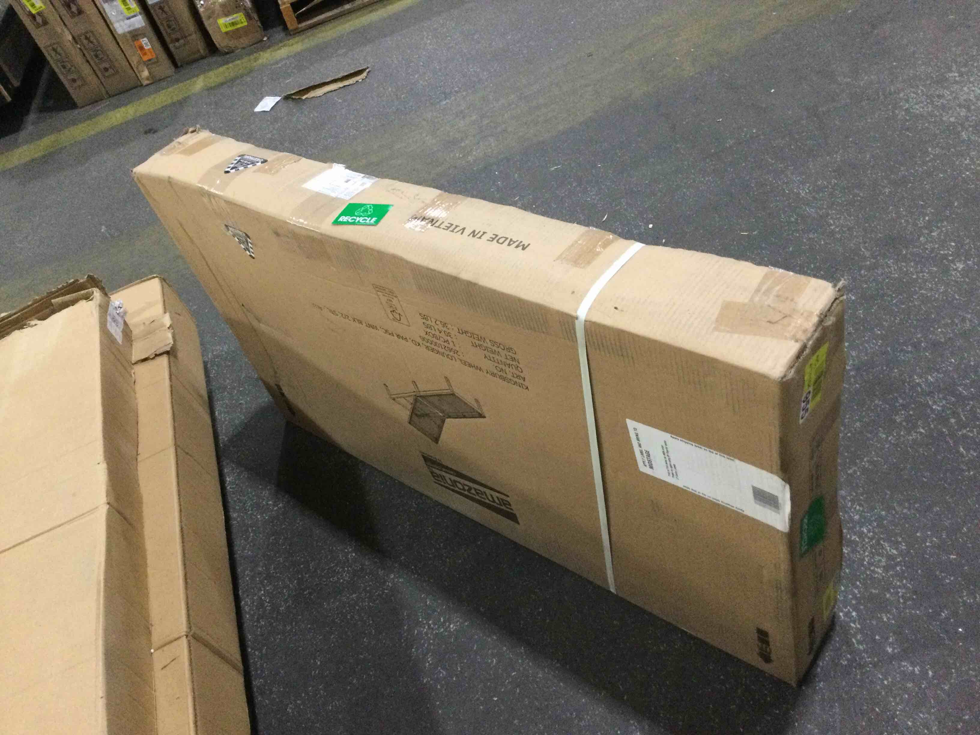 https://s3.amazonaws.com/lotting-images-prod/bidfta/YEL4144249_1696448182648.jpeg