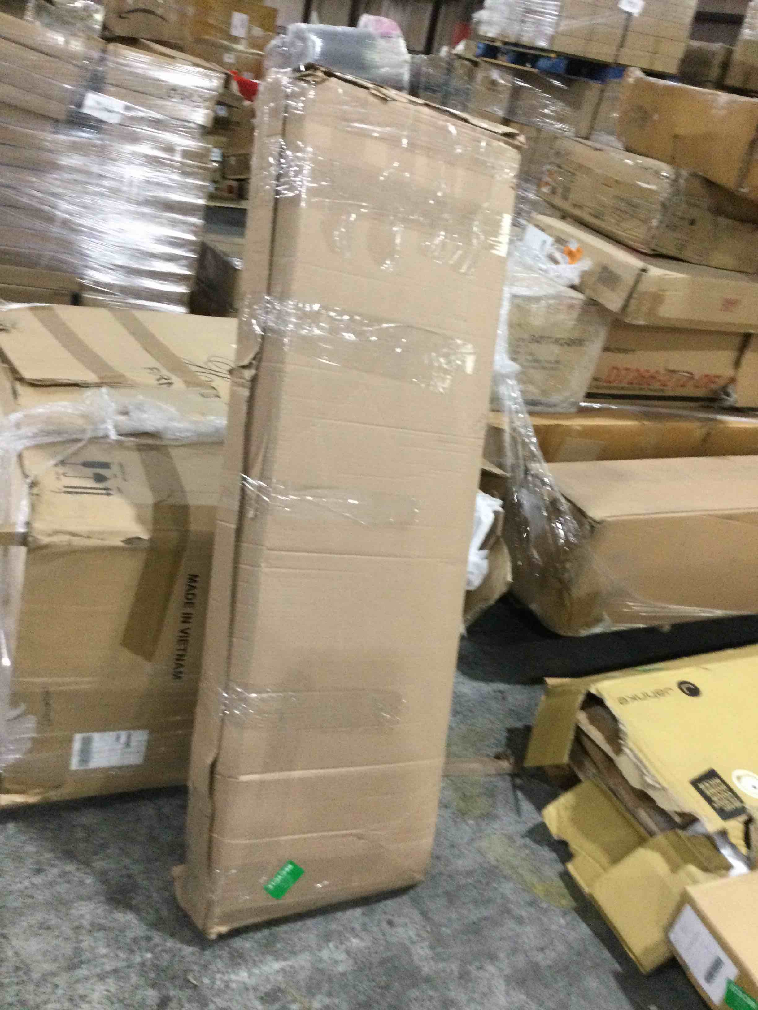 https://s3.amazonaws.com/lotting-images-prod/bidfta/YEL4144271_1696456608250.jpeg