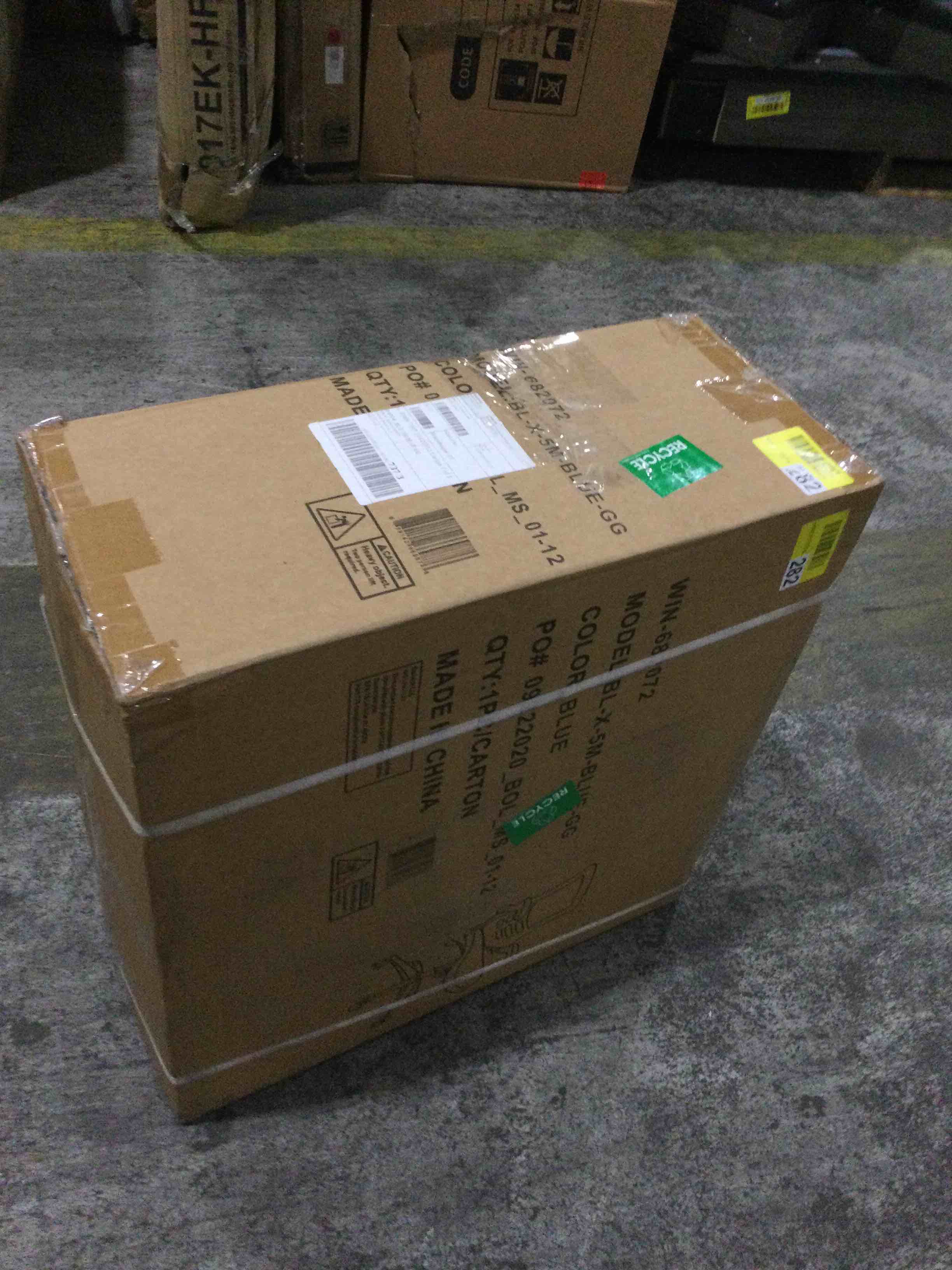 https://s3.amazonaws.com/lotting-images-prod/bidfta/YEL4144280_1696453392364.jpeg