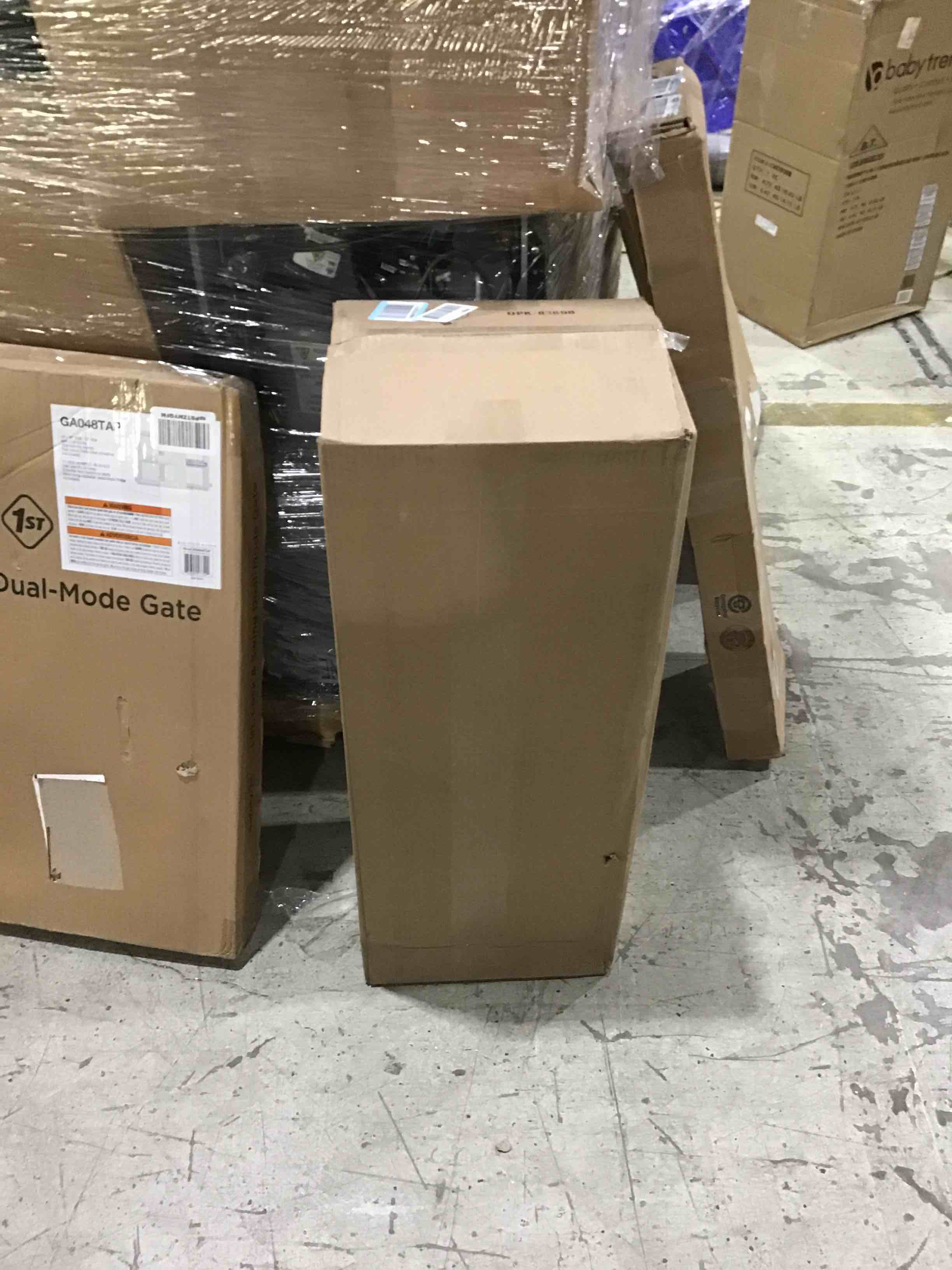 https://s3.amazonaws.com/lotting-images-prod/bidfta/YEL4144356_1696258160103.jpeg