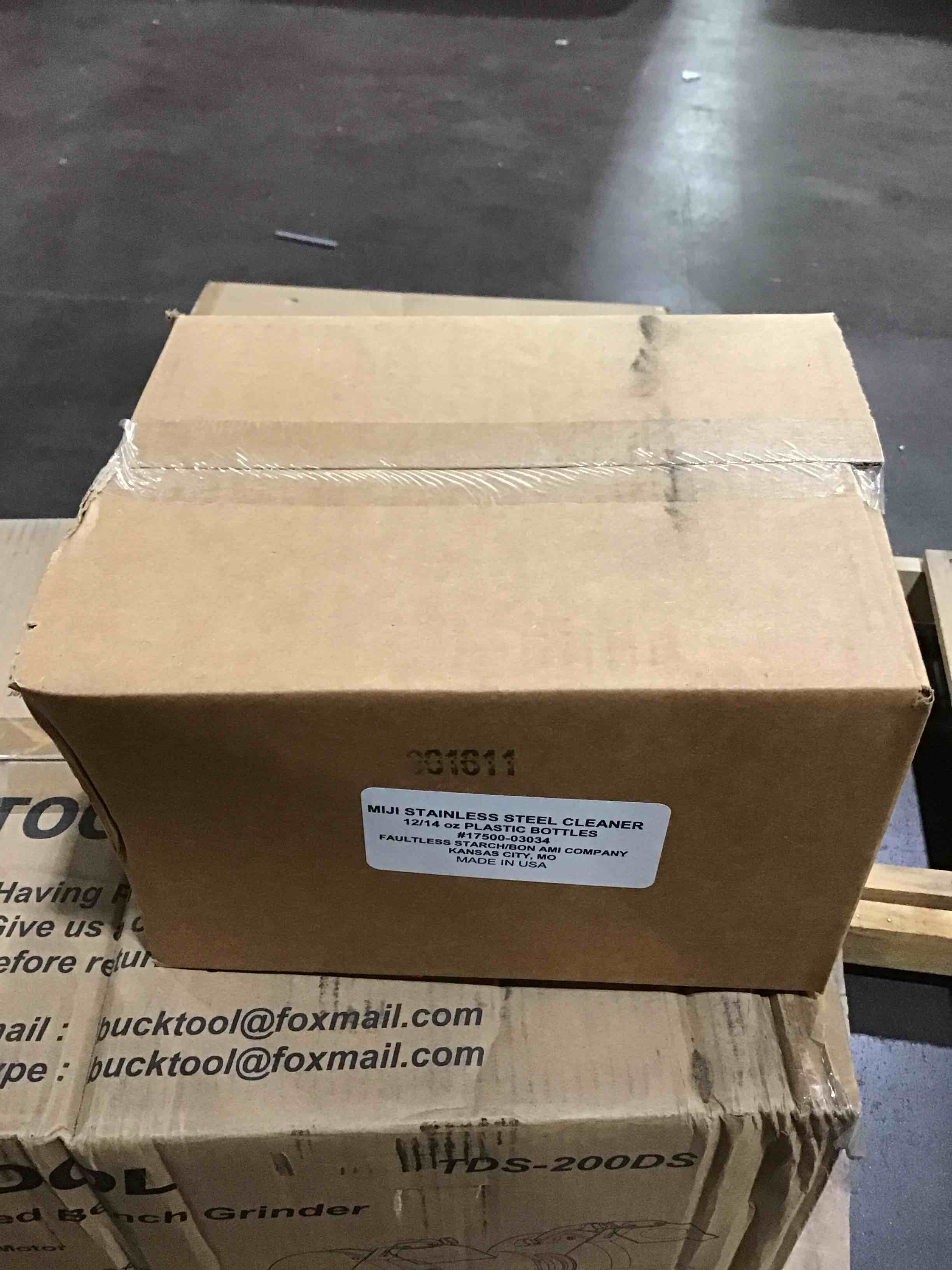 https://s3.amazonaws.com/lotting-images-prod/bidfta/YEL4144666_1696442169975.jpeg