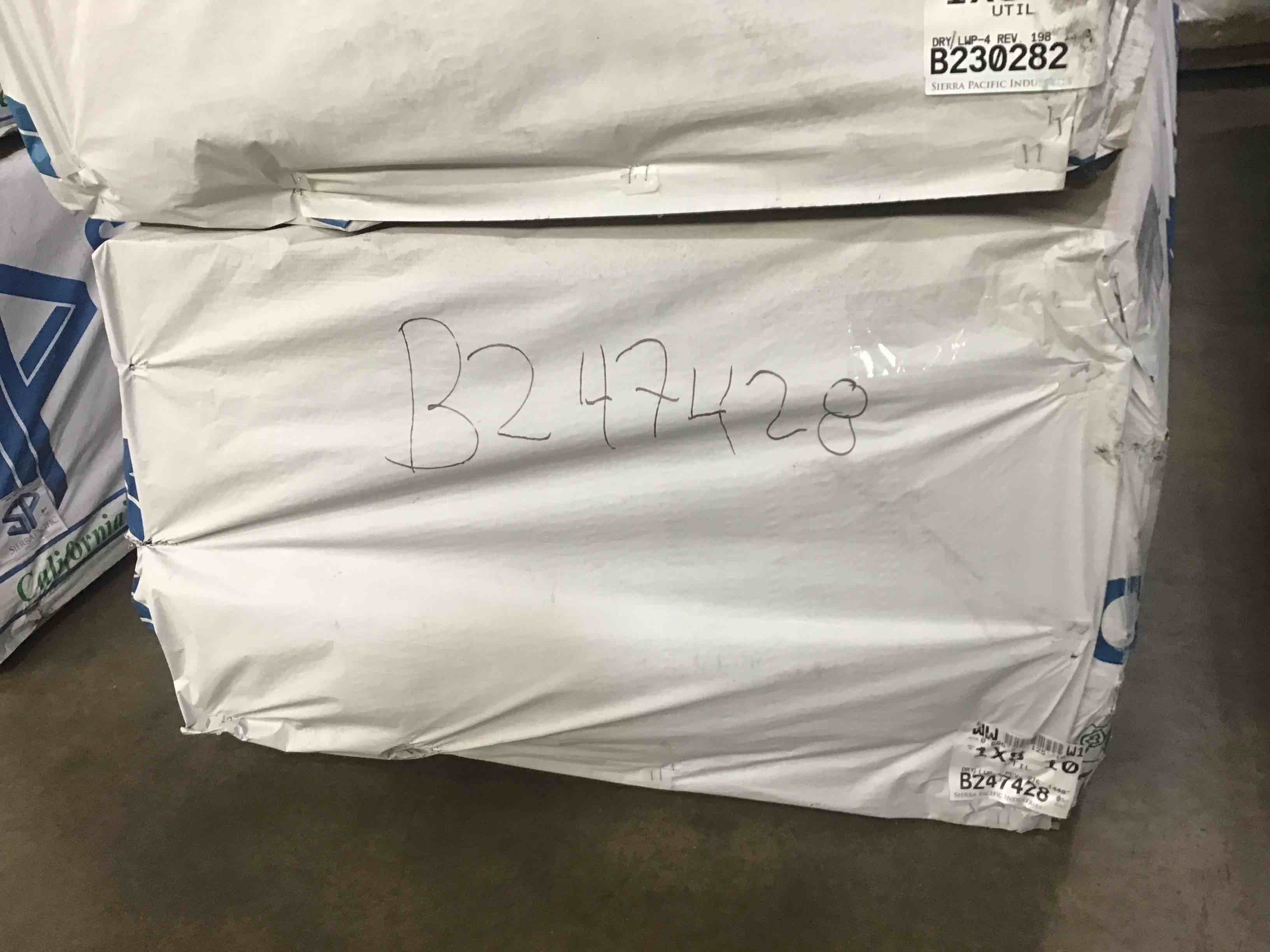 https://s3.amazonaws.com/lotting-images-prod/bidfta/YEL4145987_1706024665765.jpeg