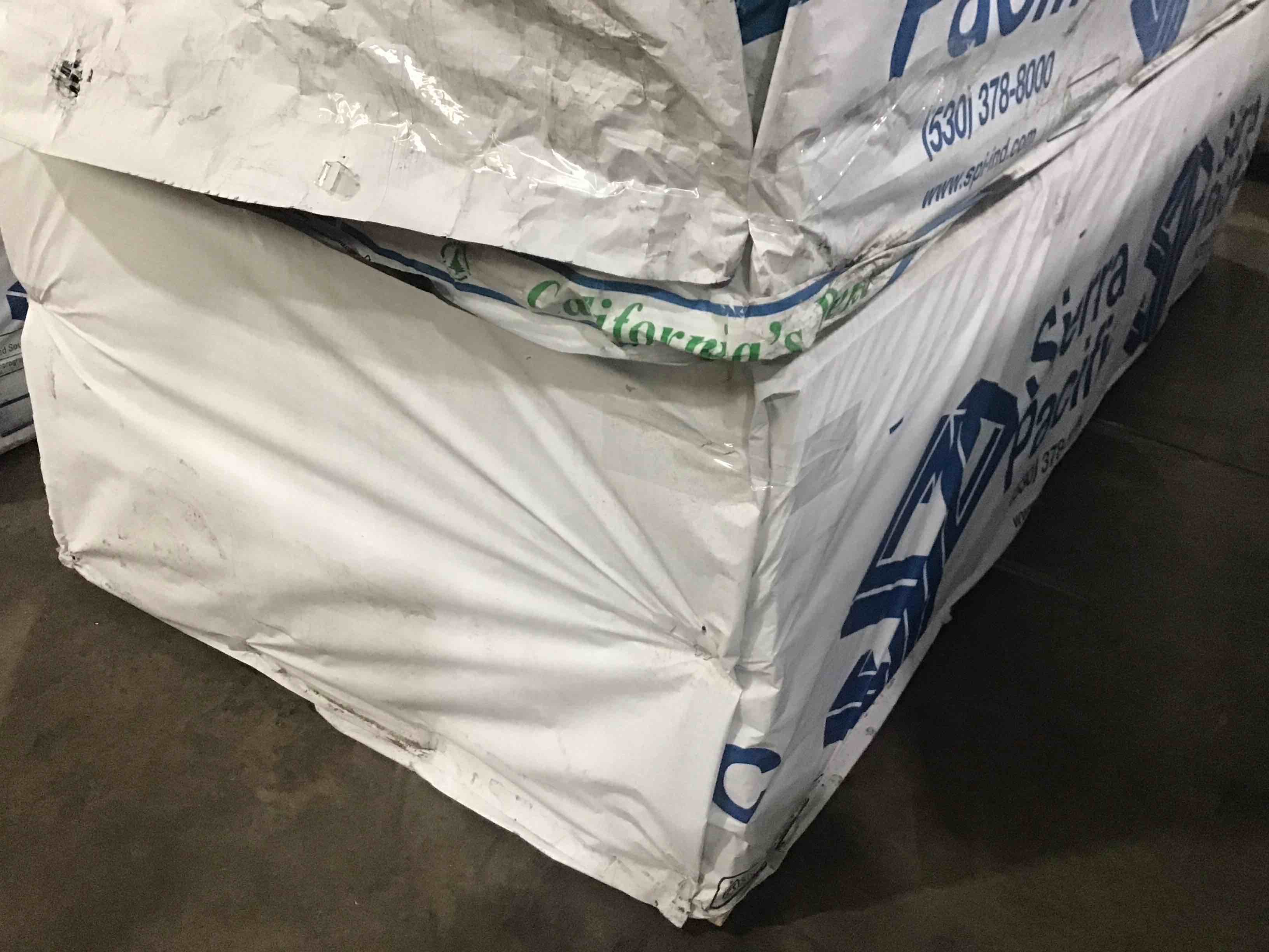 https://s3.amazonaws.com/lotting-images-prod/bidfta/YEL4145991_1706025320775.jpeg